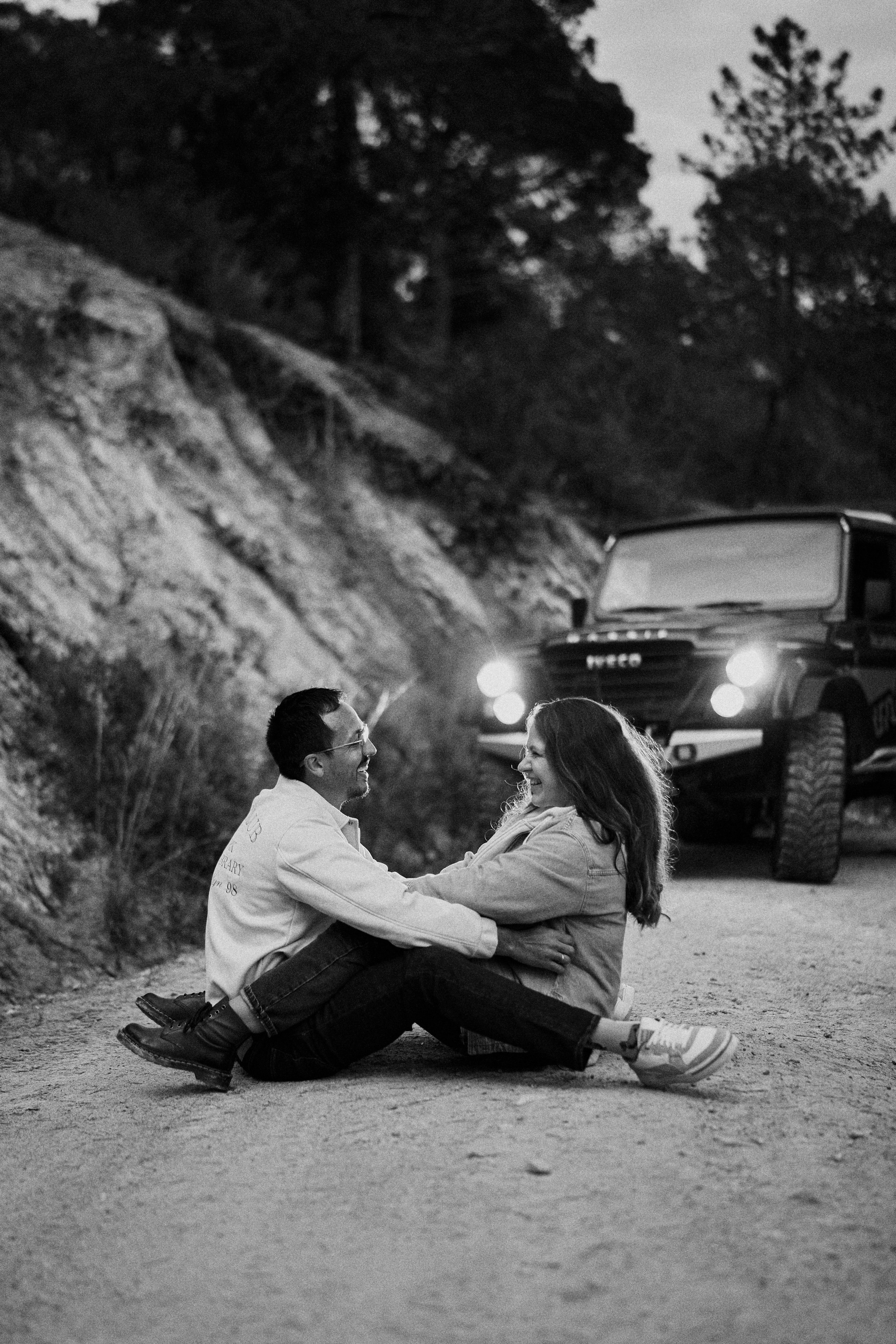 Луис и Лена. Машина. Фотограф в Барселоне Жанна Захарченко