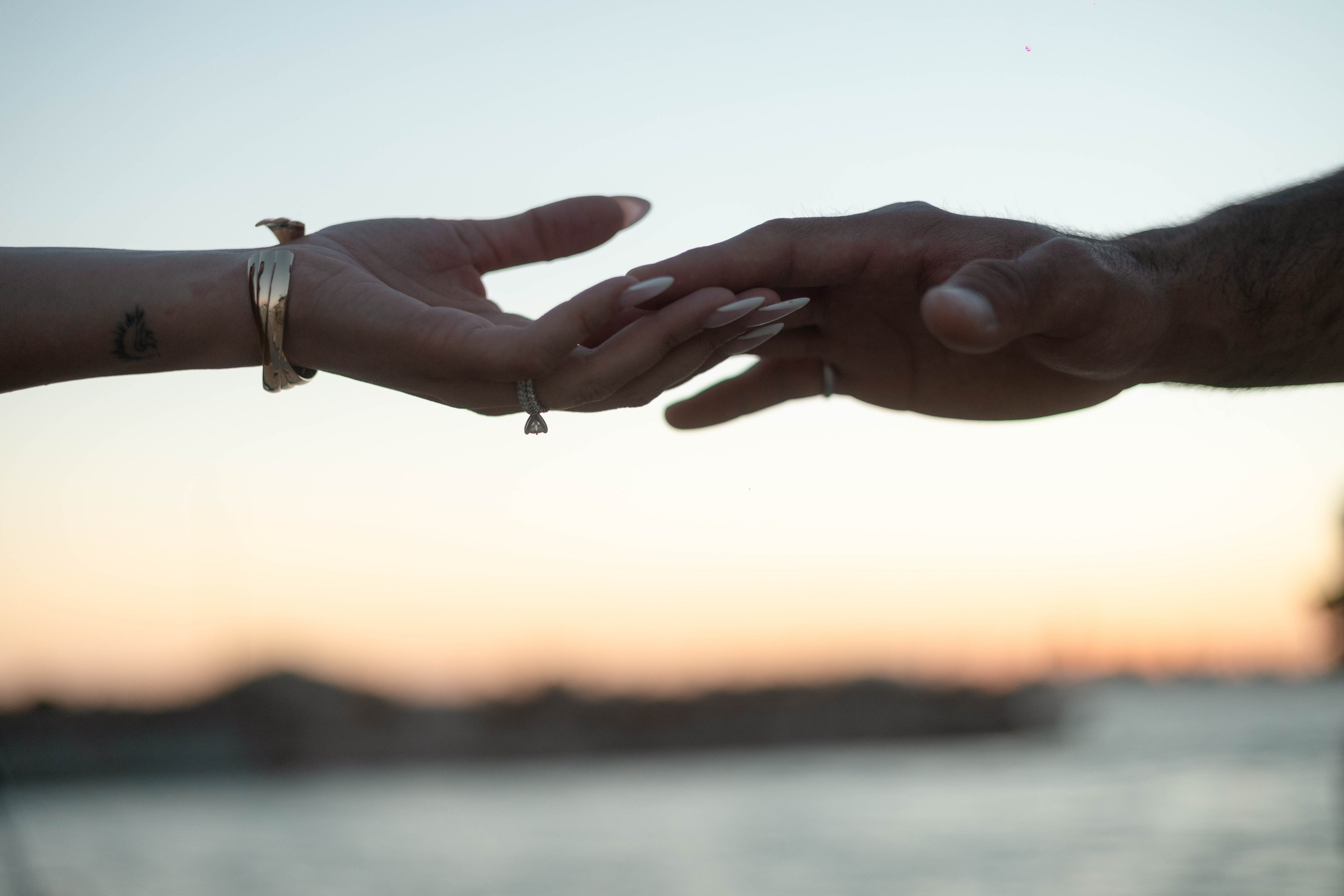 Sara’s anniversary in Glyfada beach. Photography Services in Athens | Maryna Dmytryk