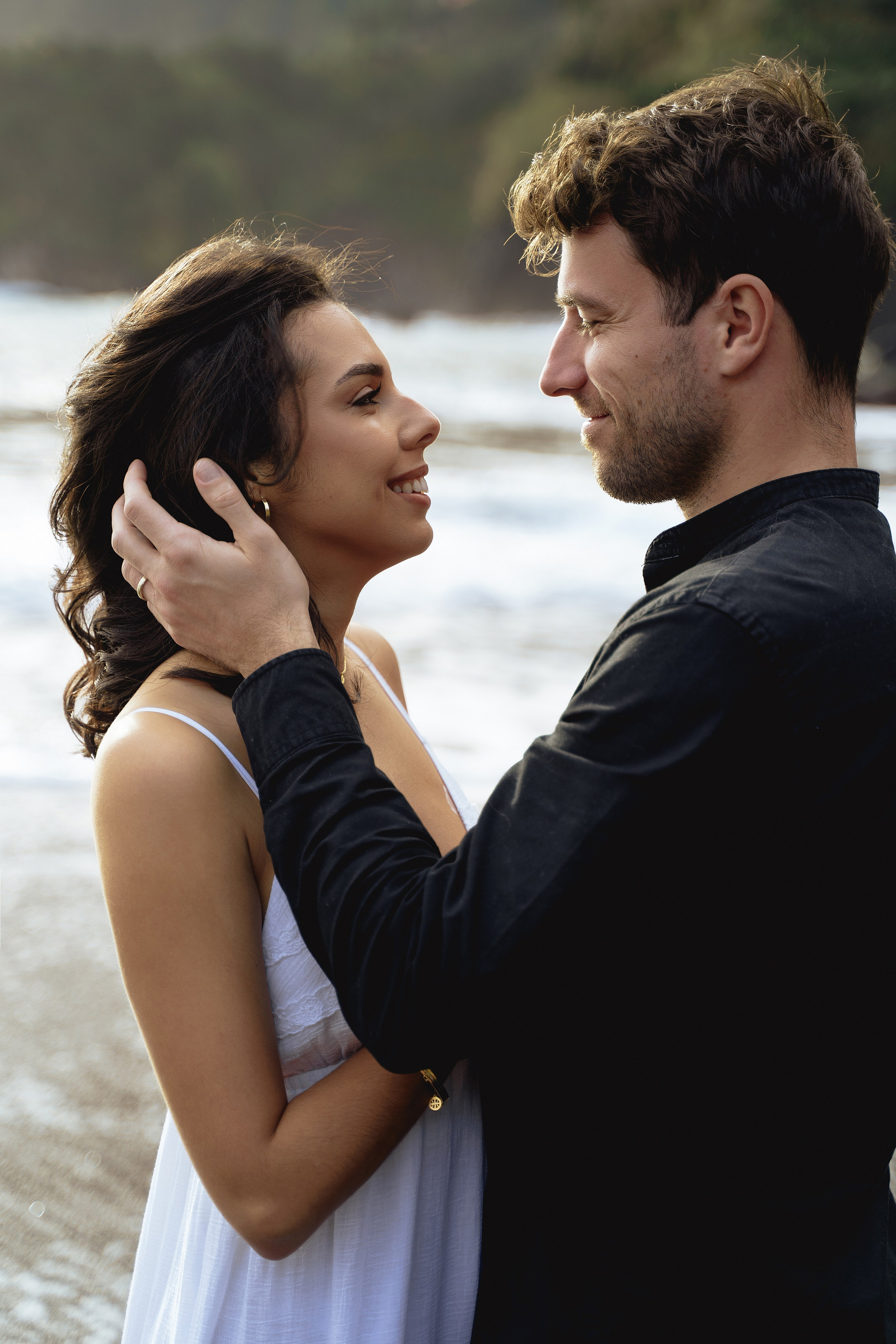 Morning Love Story Photoshoot on Seixal Beach | Madeira Photographer. Your photographer in Madeira