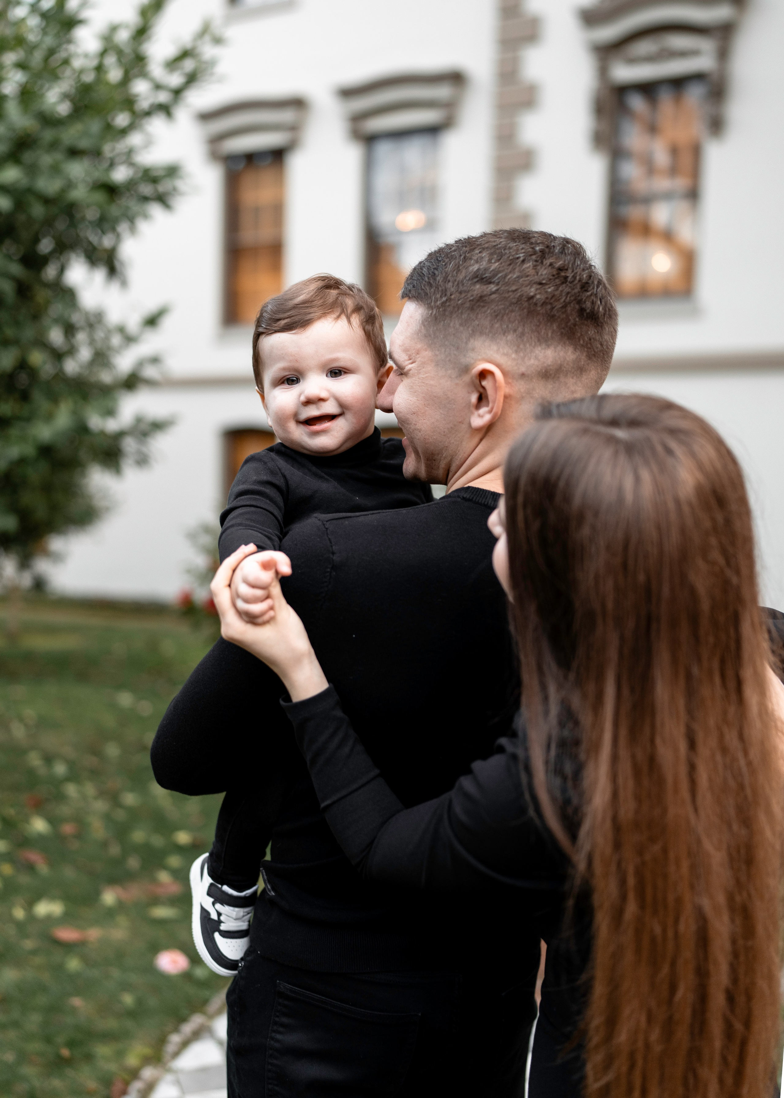 Artem, Nadia & Elisha. Family photographer in Sacramento | Sofia Pavenko