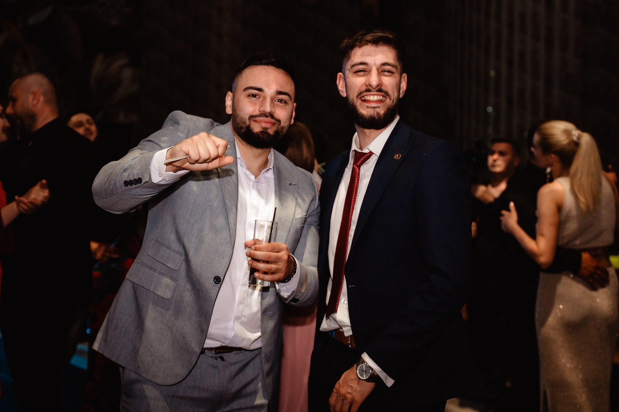 Andra și Eusebiu. Mădălina & Florin | Fotograf & Videograf de Nuntă