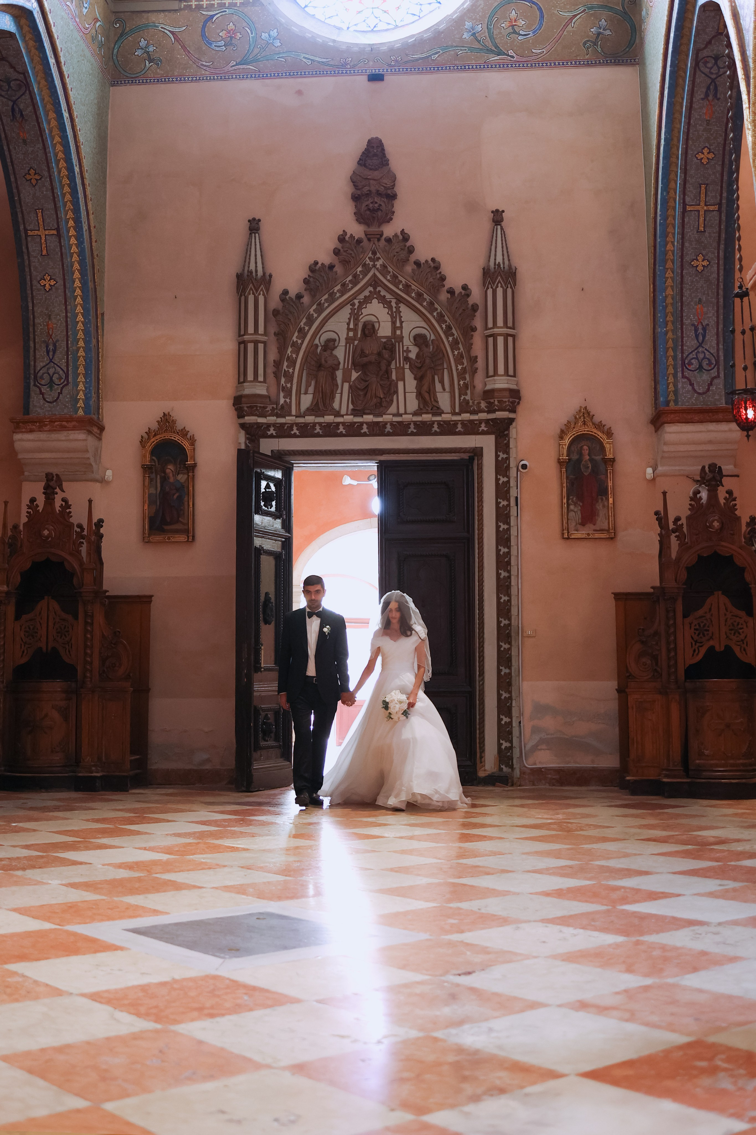 Their wedding ceremony took place in San Lazzaro degli Armeni Island at the San Lazarus Church