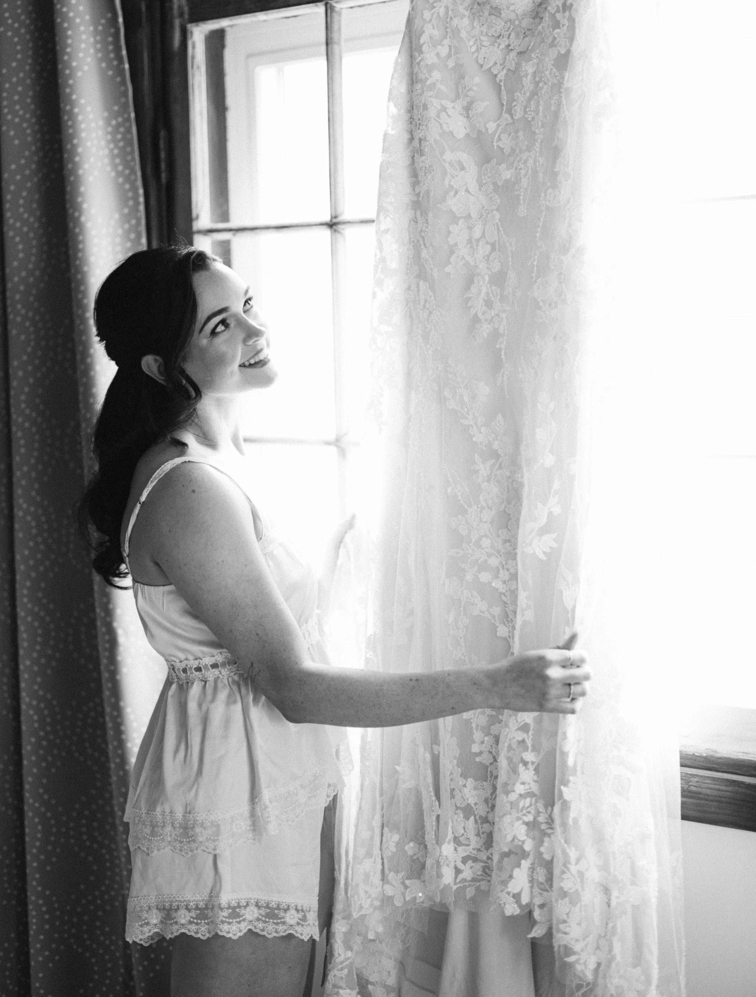 Erin & Caelan. Wedding Photographer in Winnipeg — Cinematic & Timeless by Vitiuk Photography