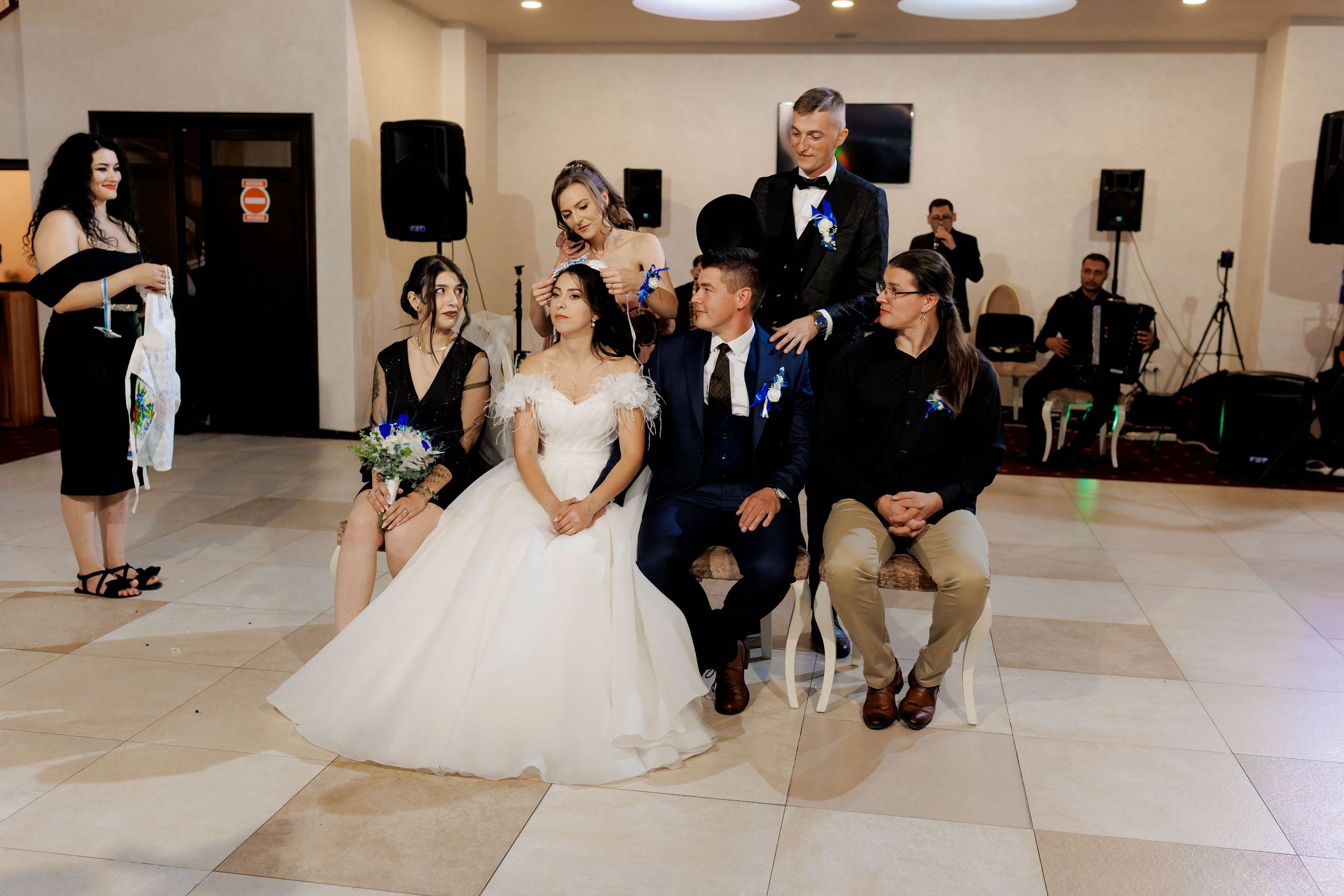 Loredana & Emilian – Ziua Nunții | Videografie - fotografie Botez Suceava, Iași, Botoșani. Servicii foto-video profesionale, pentru momente de neuitat