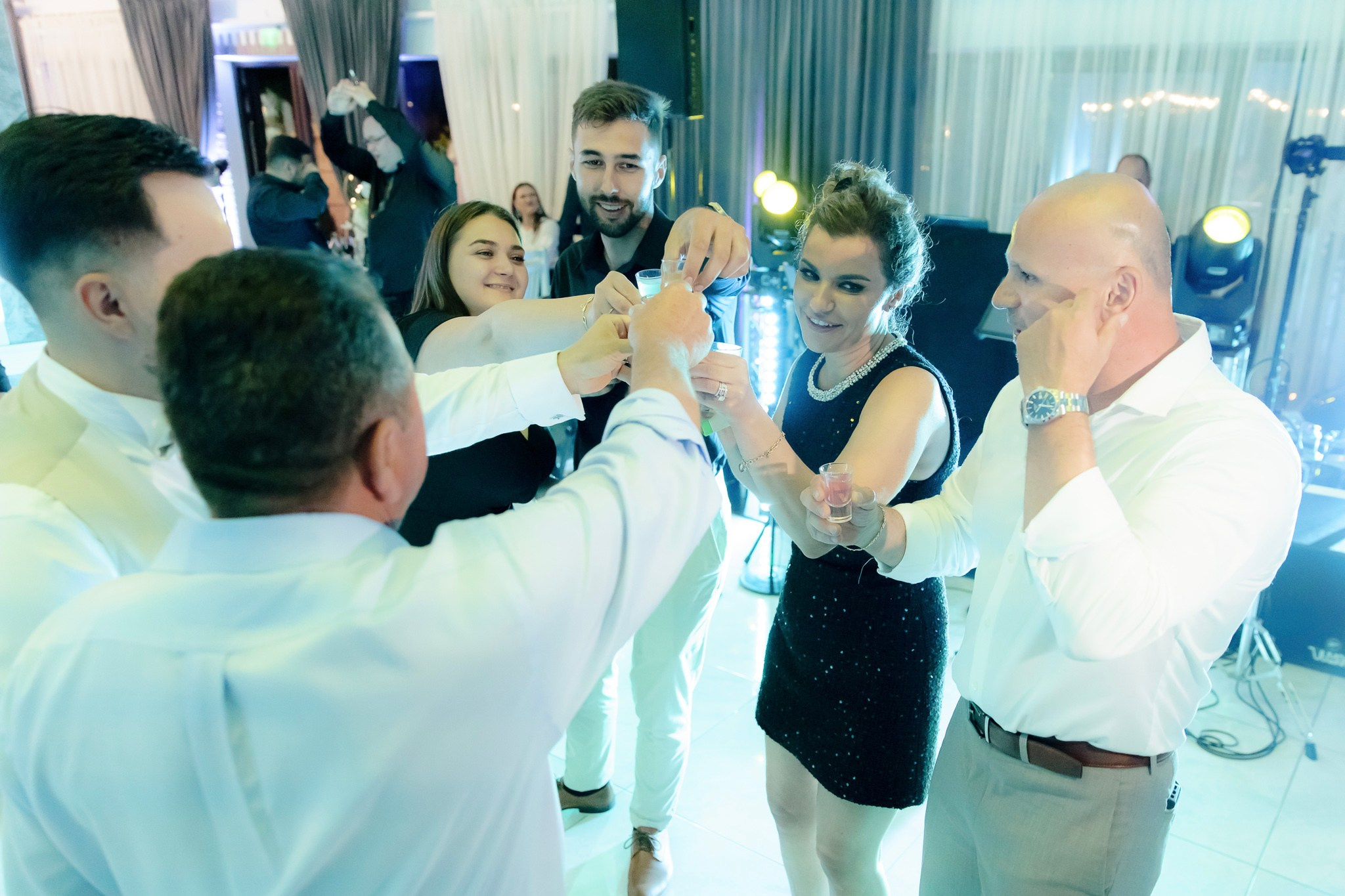 Ioana & Ionuț | Nuntă de poveste la Păstrăvăria Poiana din Mălini județul Suceava. Servicii foto-video profesionale, pentru momente de neuitat