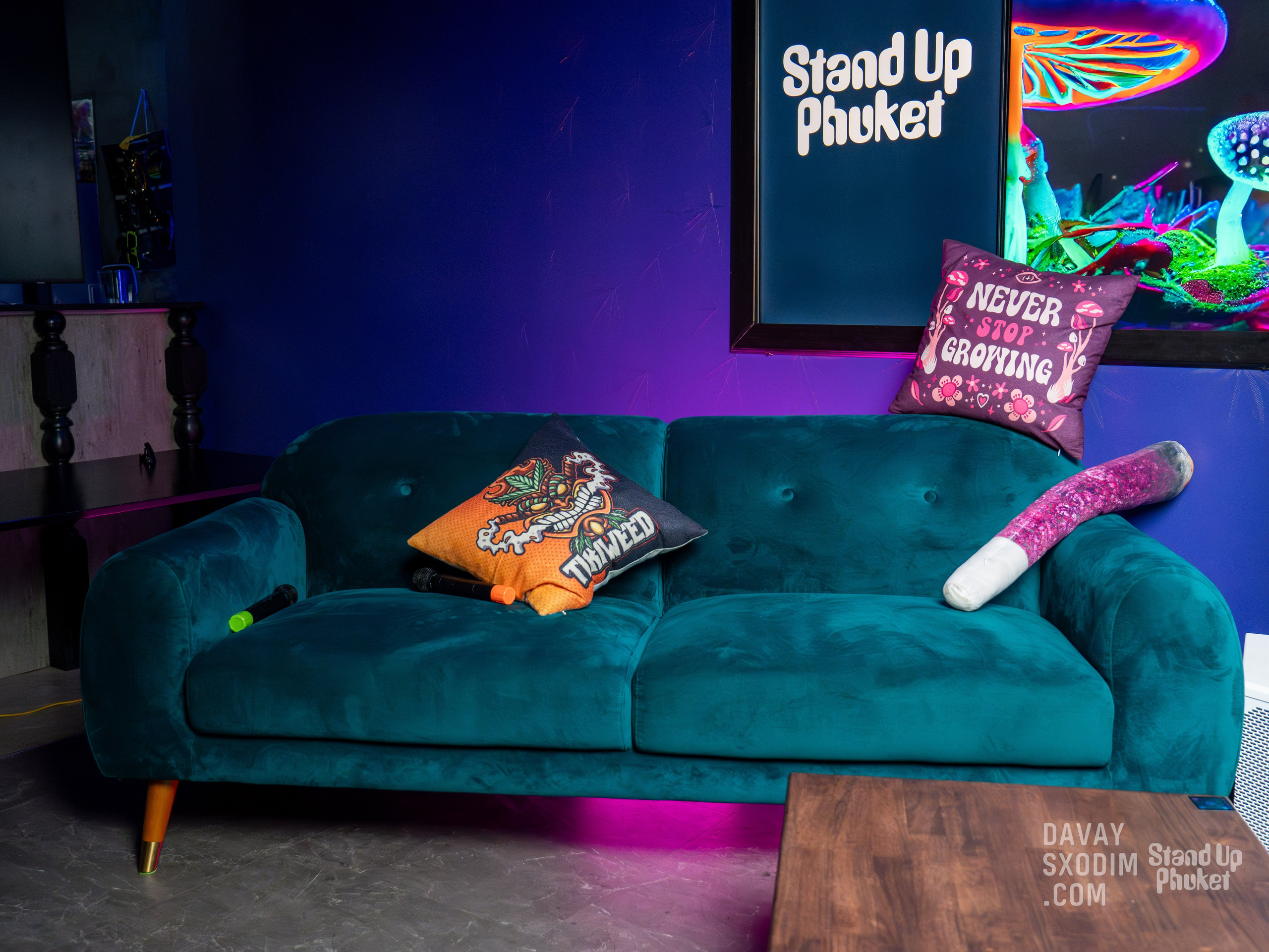Standup-шоу «Тай-Болтай» | Фоторепортаж | Афиша | DAVAYSXODIM.com PHUKET. АФИША|ФОТОРЕПОРТАЖИ|ИВЕНТЫ|ПХУКЕТ