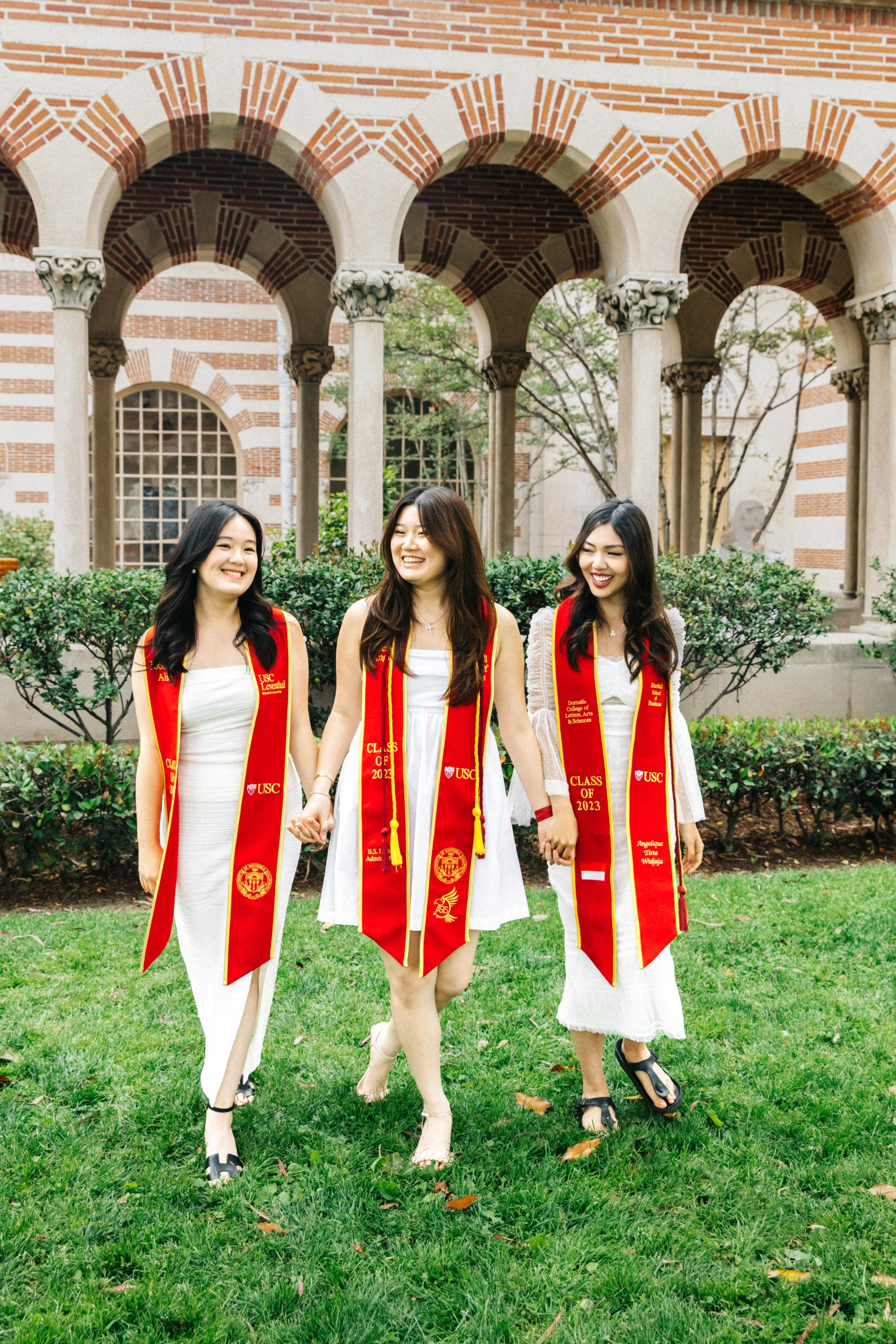 USC Graduation Photoshoot | Taya Frank. Southern California Family and Couple Photographer