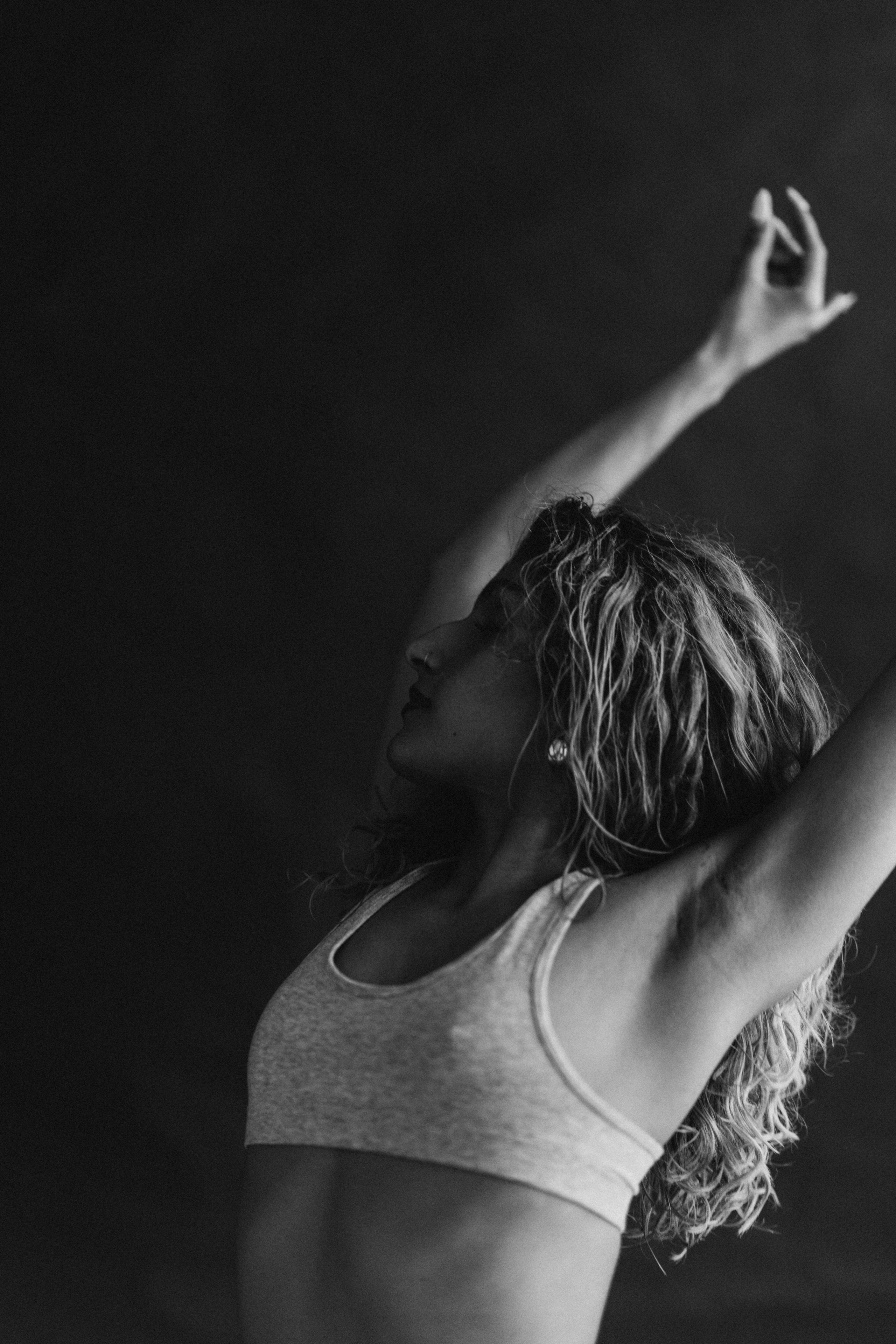 DANCERS. Victoria Olonen – Cinematic Portrait Artist | Helsinki & Europe