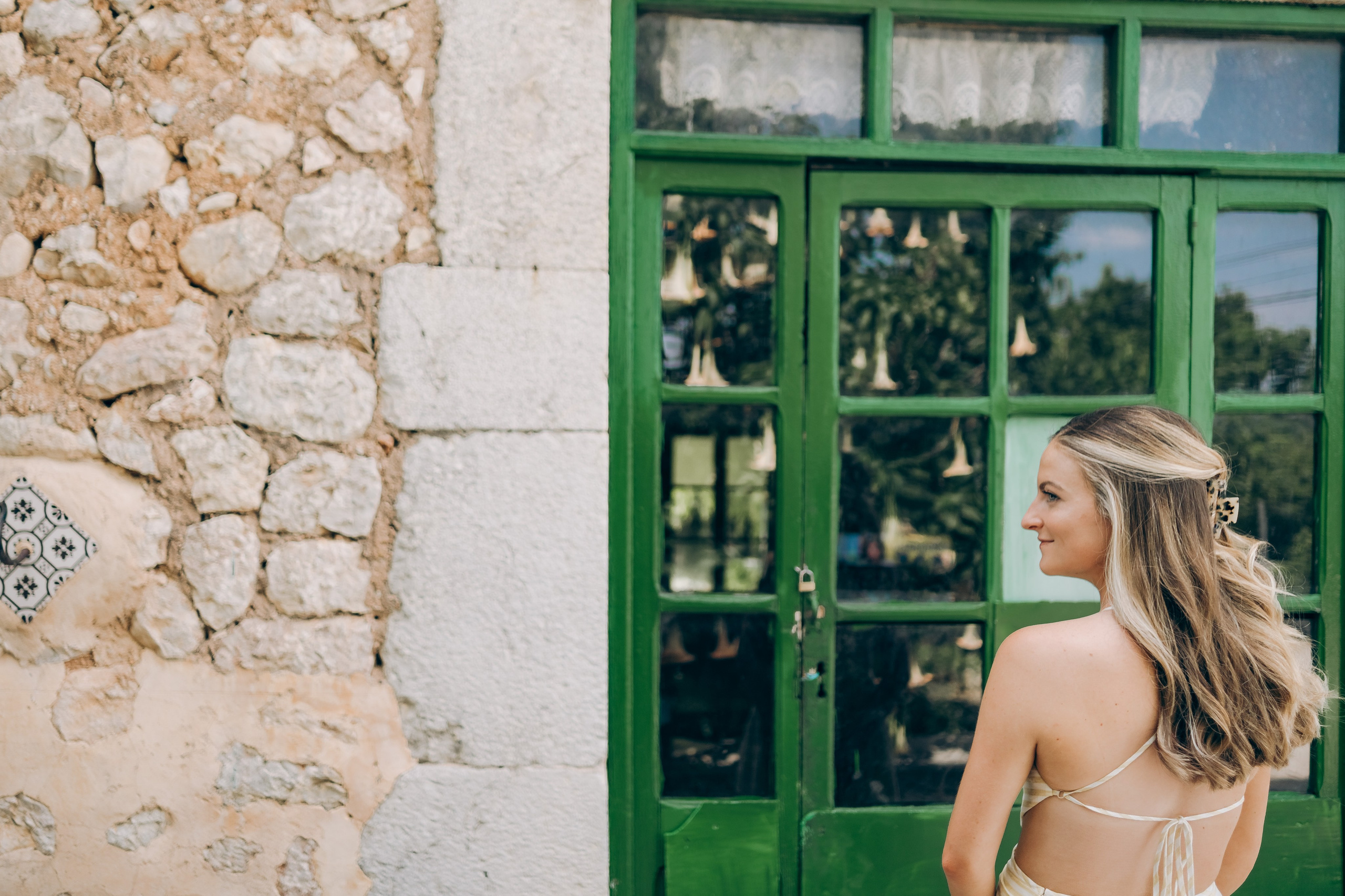 Relaxed Couple Session in Mallorca — Citrus Fields & Seaside. Фотограф у Пальма де Майорка
