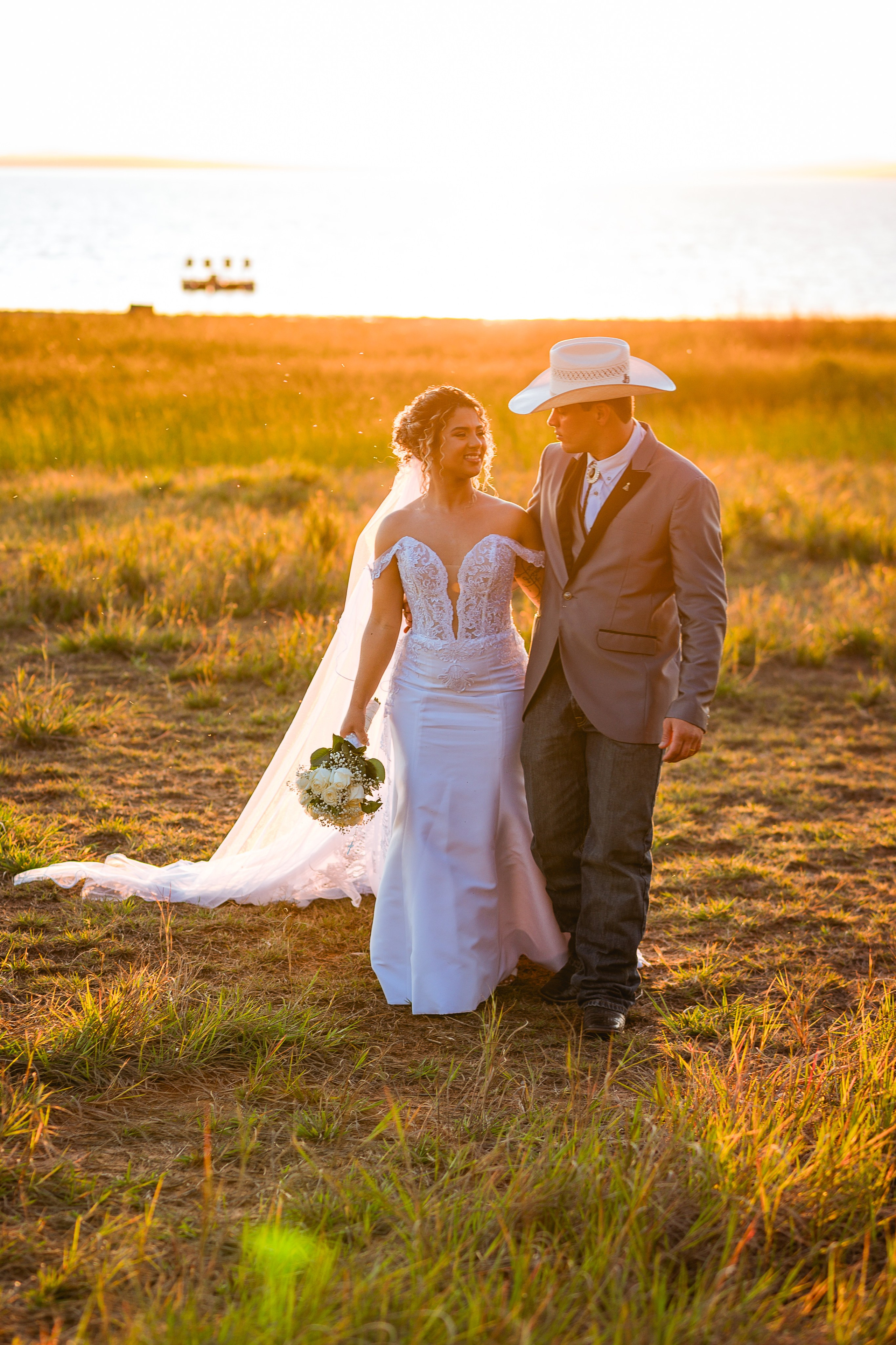 Pre Wedding Luérica e Vinicius. Fotografia de casamentos e ensaios em avaré Jônata Oliveira