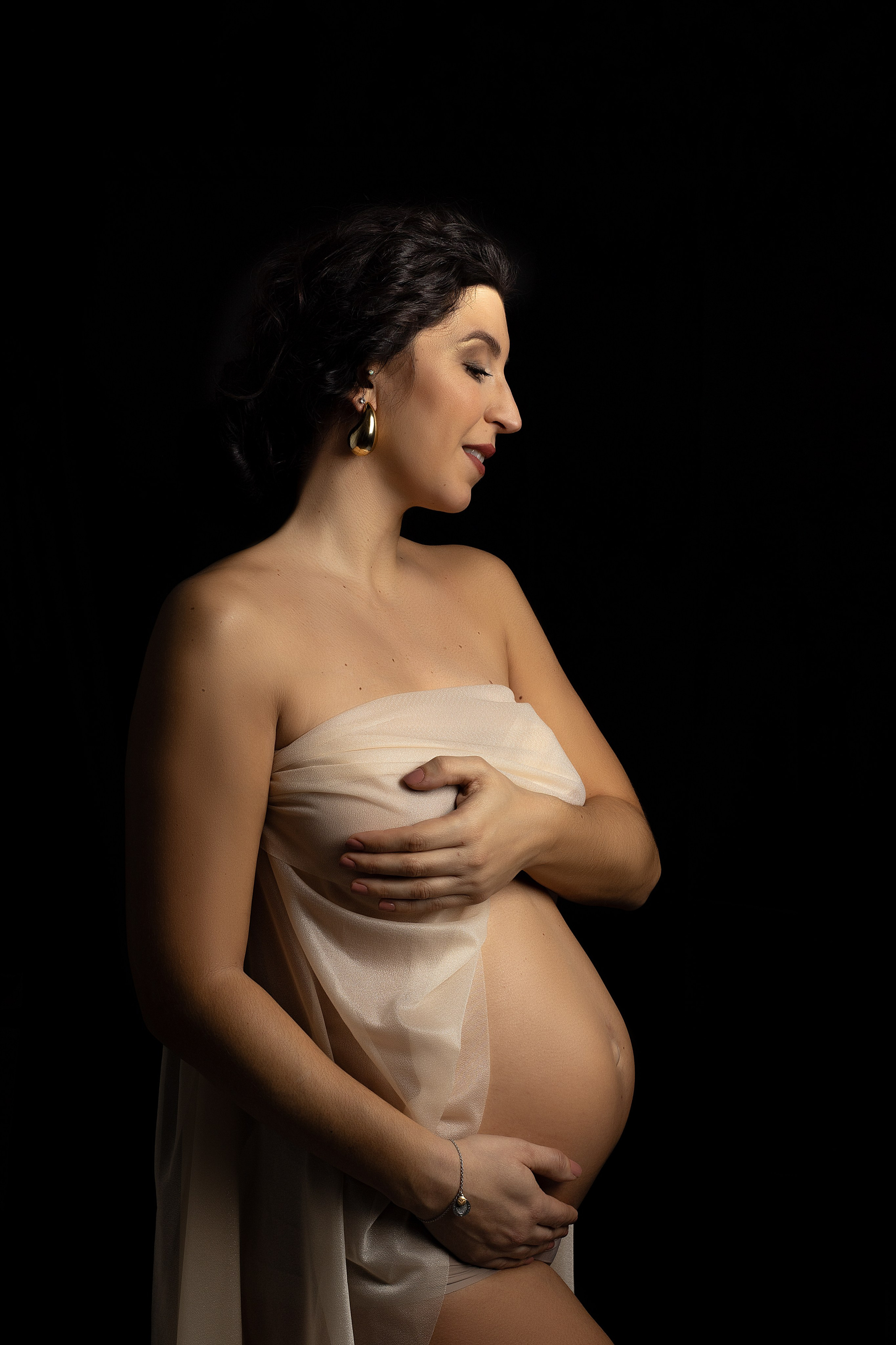 Babybauchshooting im Studio. Fotografin Heidenheim / Newborn, Babybauch & Familie - Nadine Schmalz