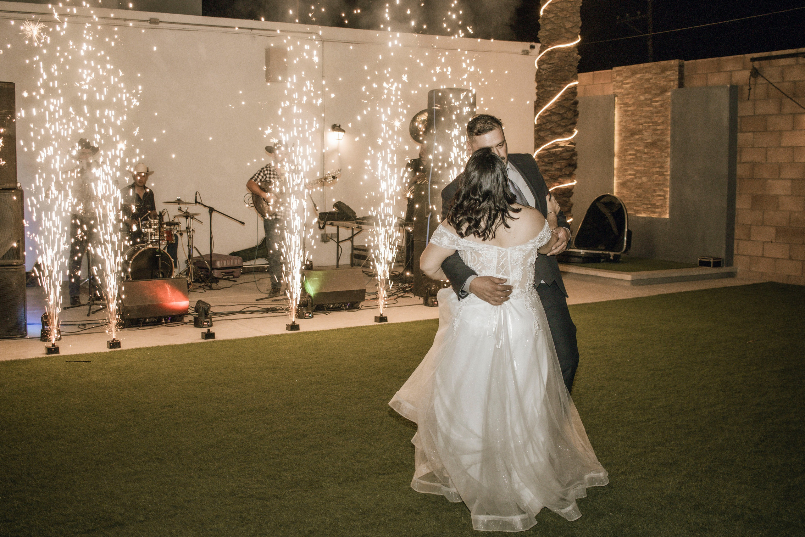 VIRIDIANA Y HUMBERTO. Principal