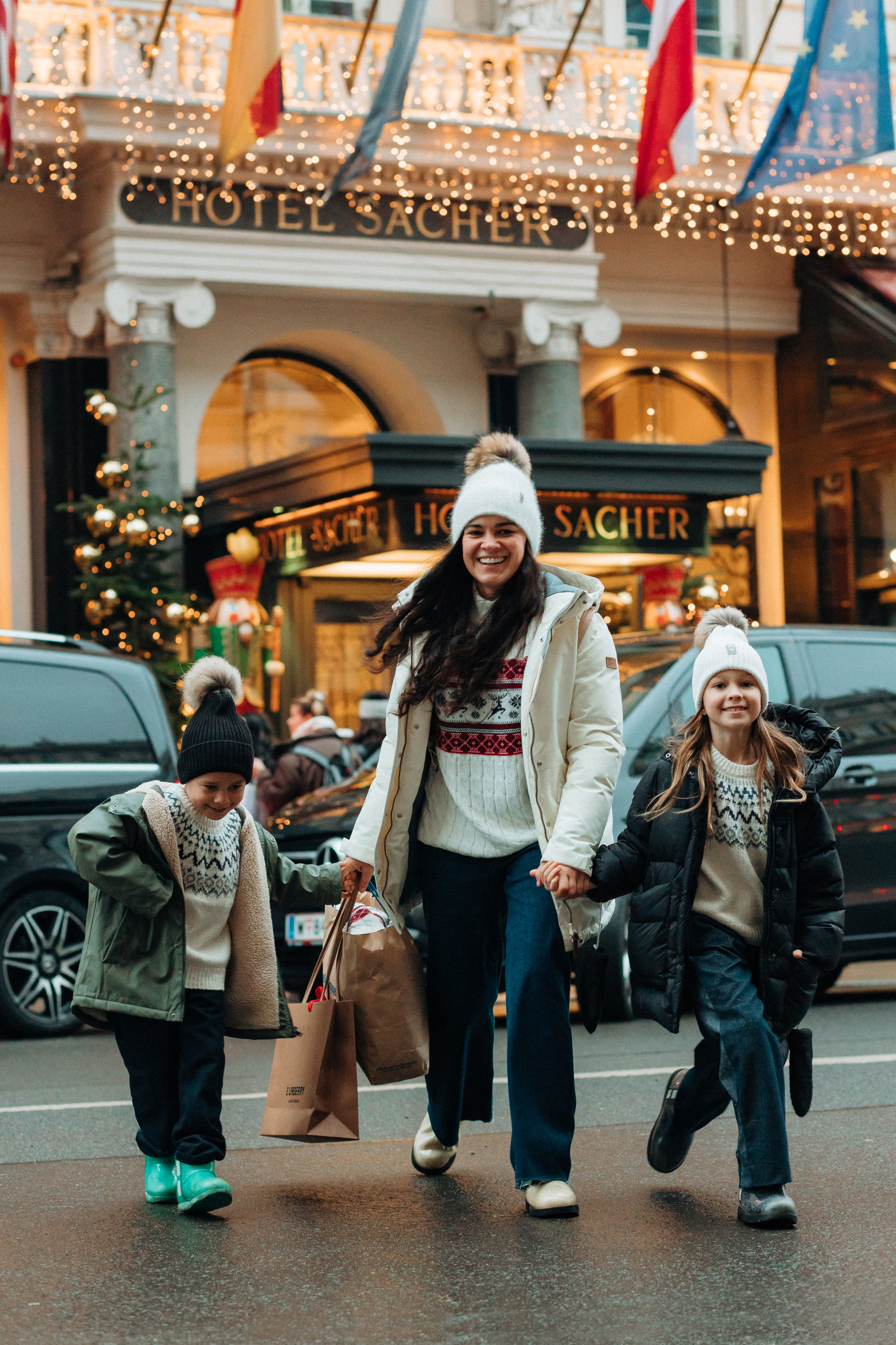 Familie im Stadt. Fotografin Wien Alona Kim