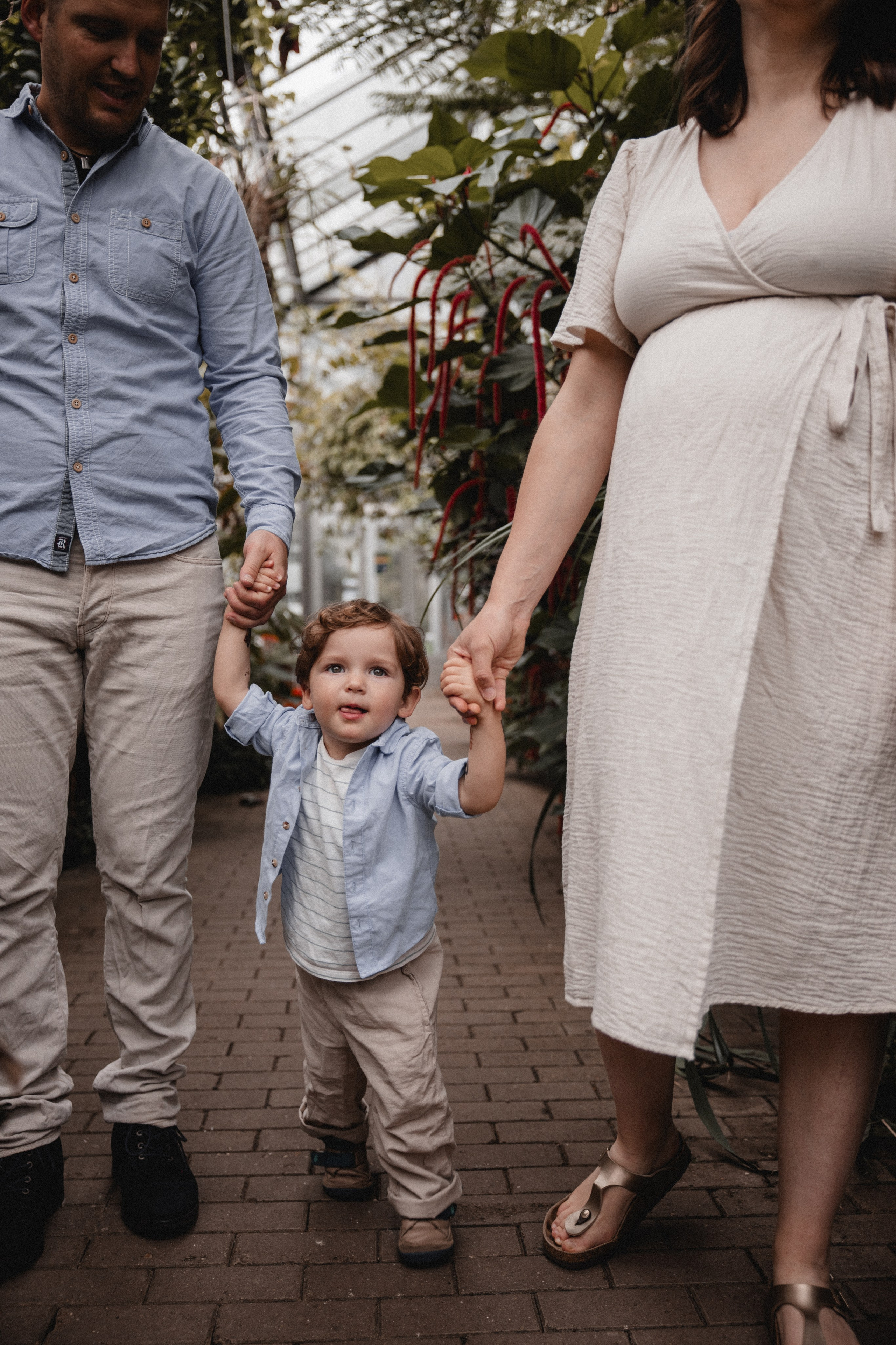 Babybauch Shooting im Botanischen Garten Bochum | Reiche Fotografie. Hochzeitsfotografin Bochum | Halyna Reiche Fotografie NRW