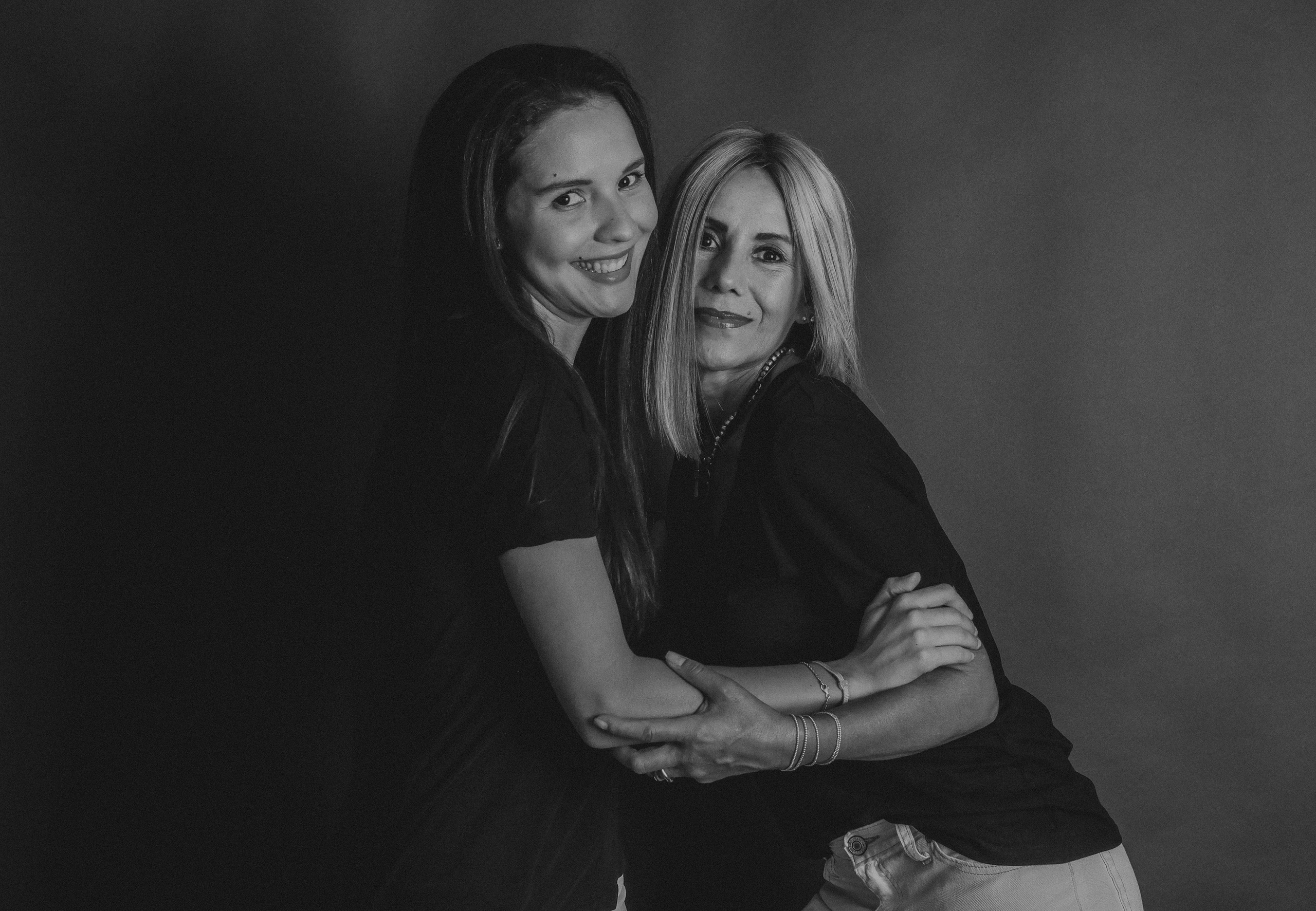 Adri & Maricris. Wedding and family photographer in Mexico City