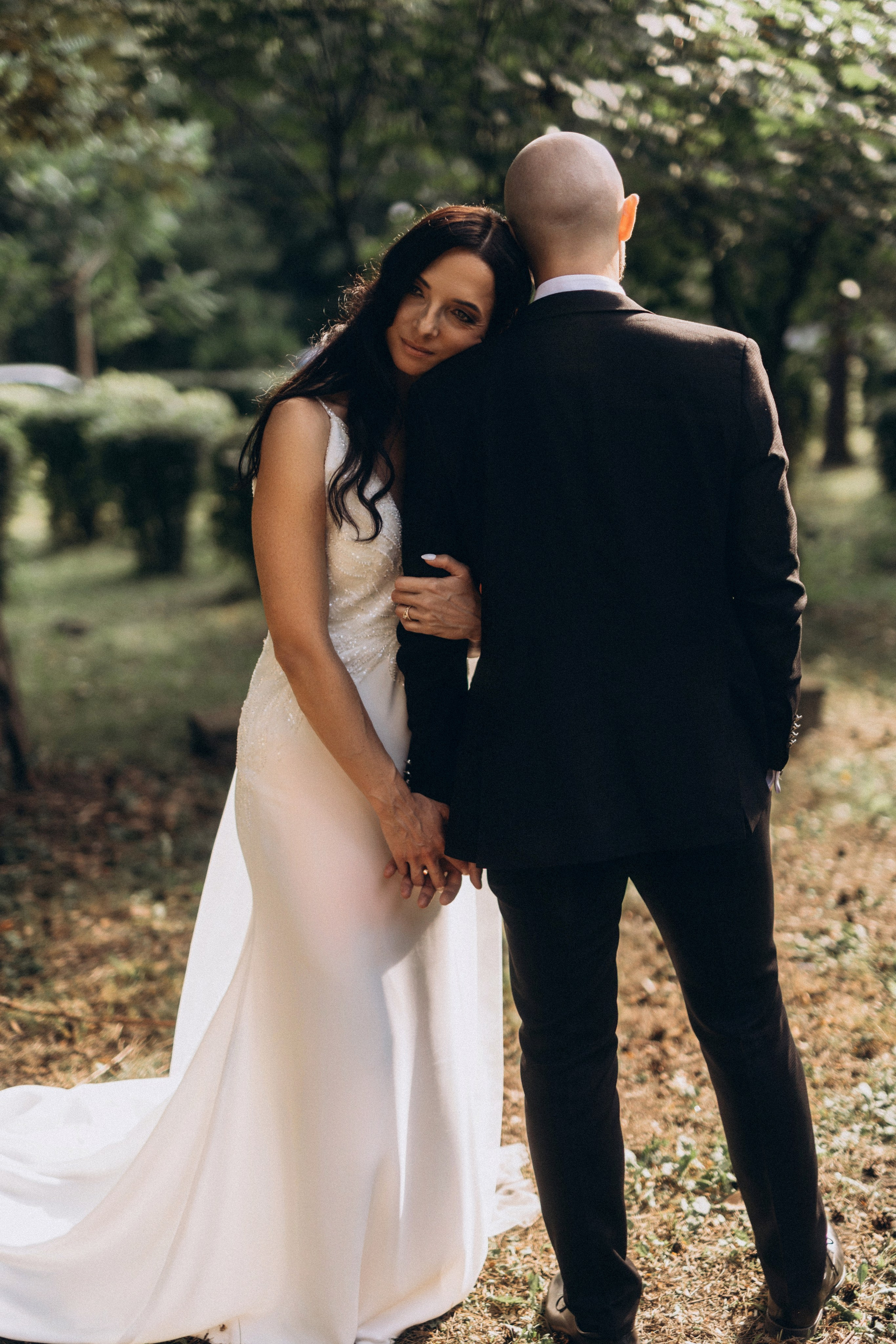 Claudia & Octavian. Wedding Photographer, based in Iasi, Romania, but will travel all over the globe to make sure you look amazing in all your wedding photos