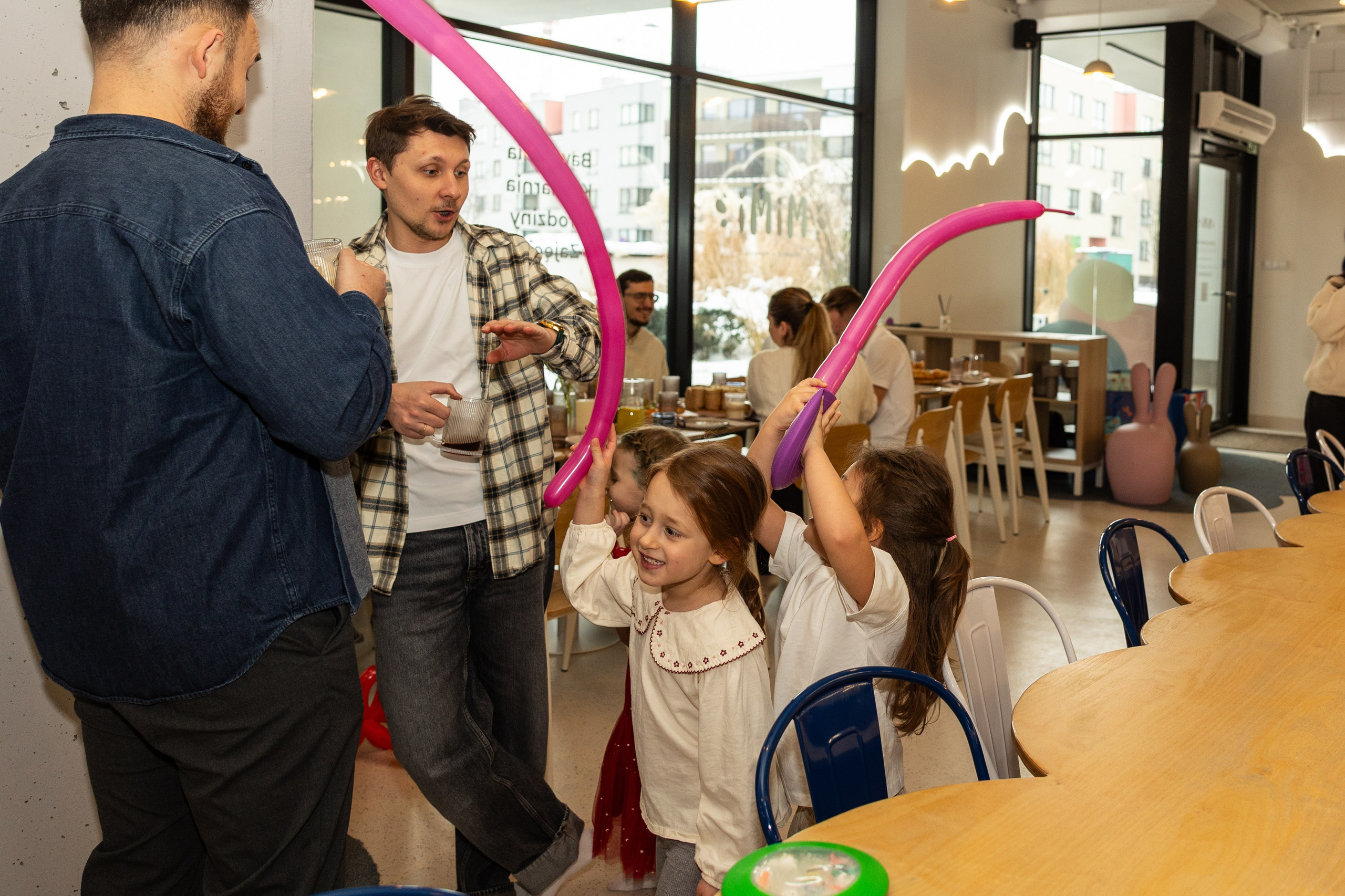 День рождения Артёма 24 января 2026 года. Семейный и детский фотограф в Варшаве Мила Бобровская