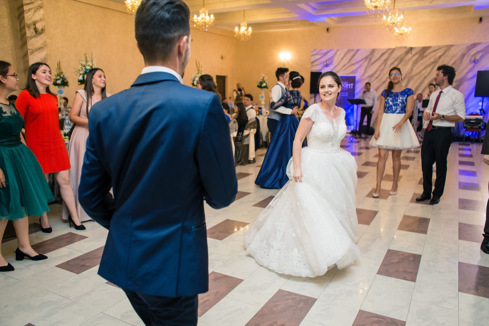 Maria si Dan by Fotograf nunta Pascani — Eduard Schiopu