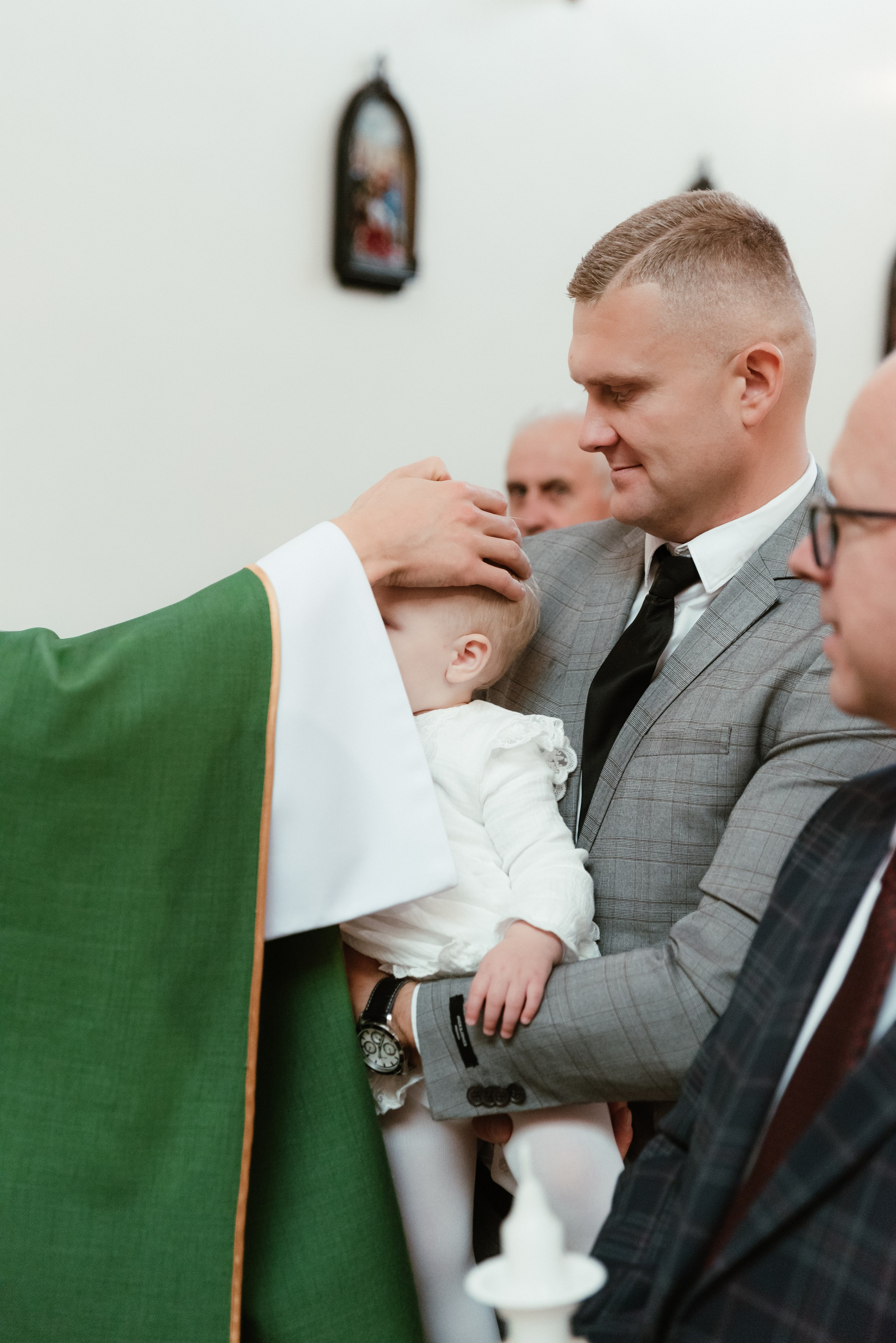 Chrzest Pola. Eugene Save – Fotograf Ślubny i Rodzinny | Warszawa i Cała Polska