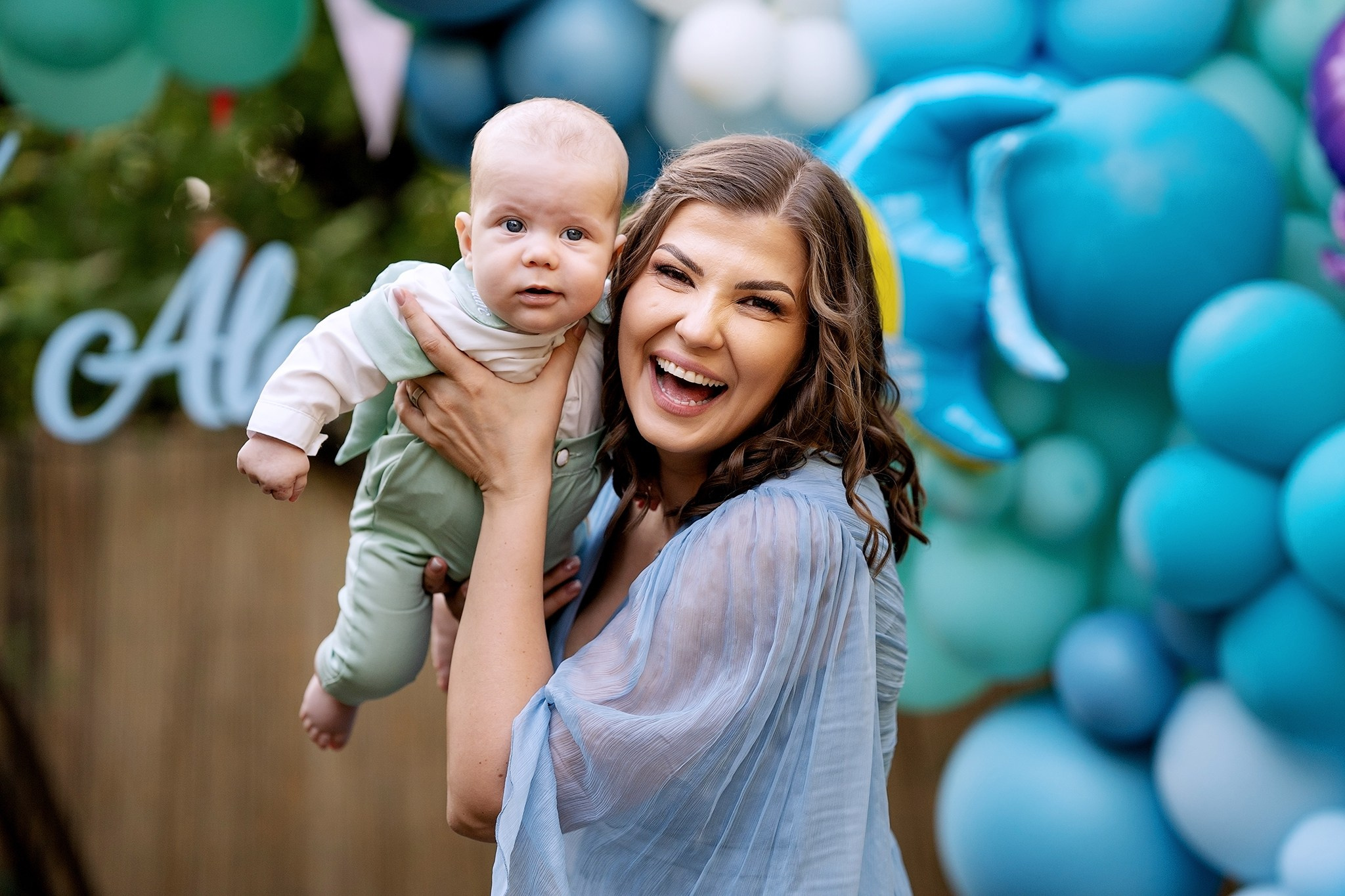 Marc Alexandru. Fotograf evenimente. Fotograf nunta. Fotograf Botez. Mihaela Savu