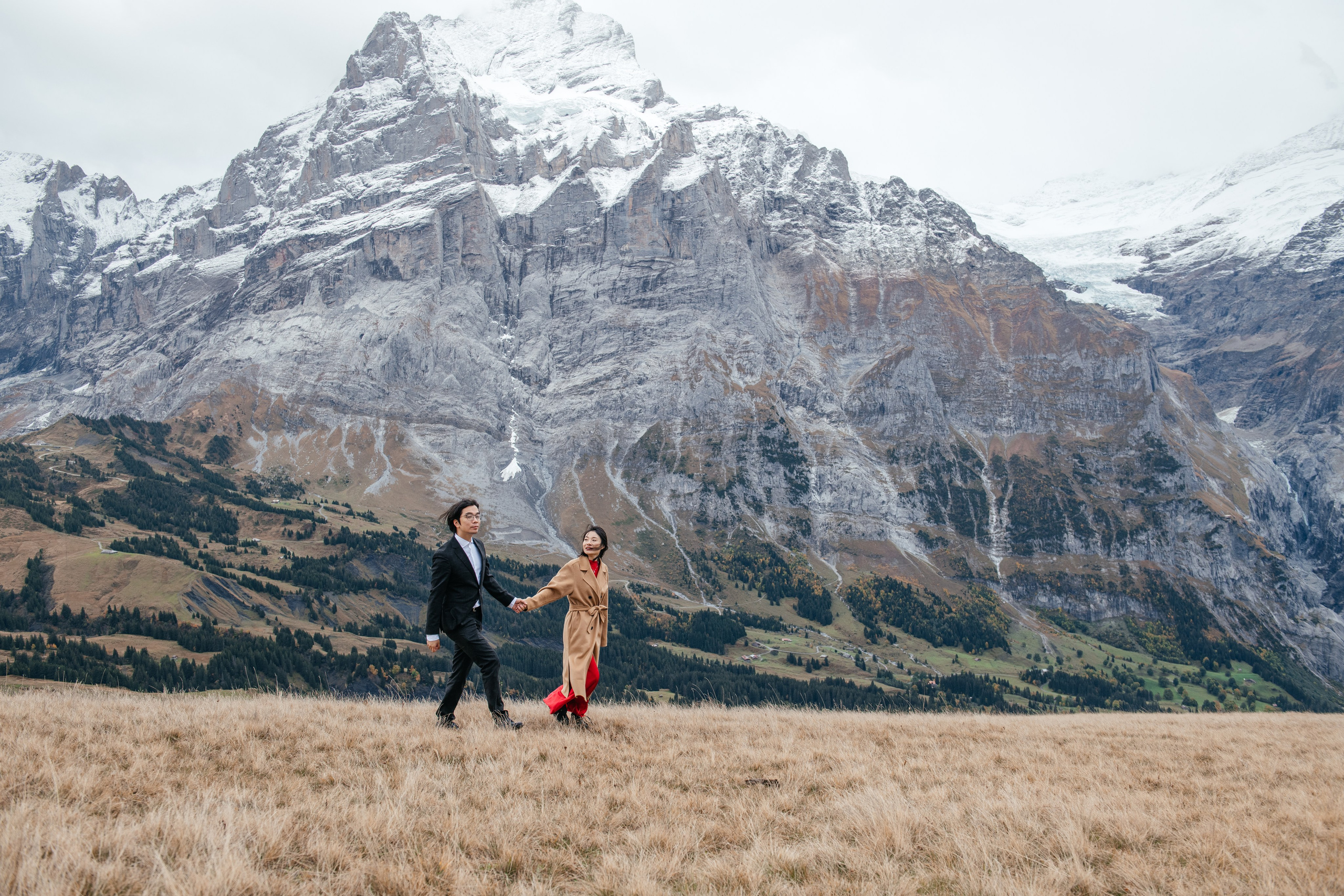 Kaiwen & Xiaoming Grindelwald, Switzerland. I am Elena Altendorfer. Wedding photographer in Zurich and Switzerland