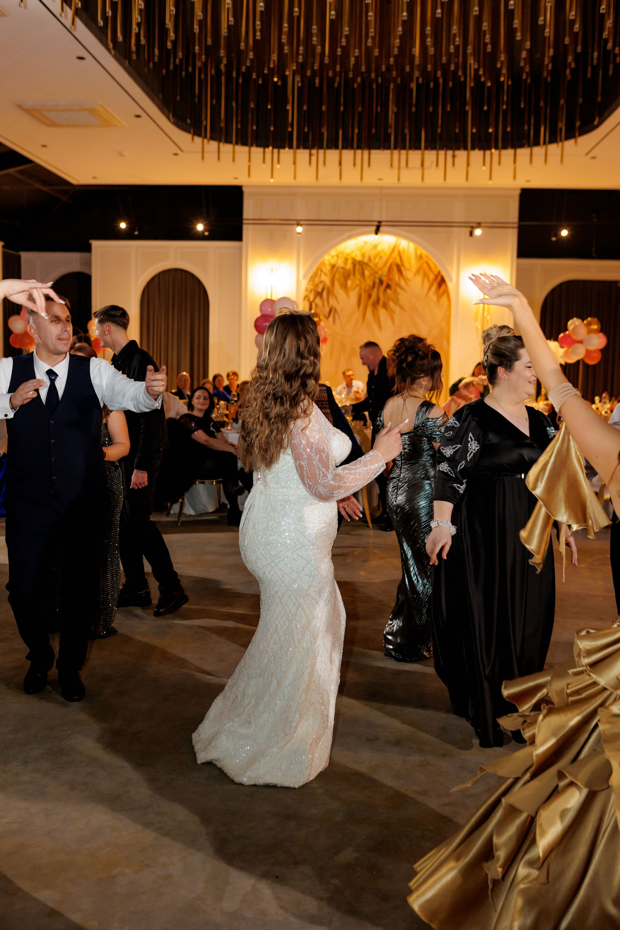 Povestea voastră, regizată de noi |Cristi Turculet Videograf Nuntă Suceava | wedding highlight. Servicii foto-video profesionale, pentru momente de neuitat