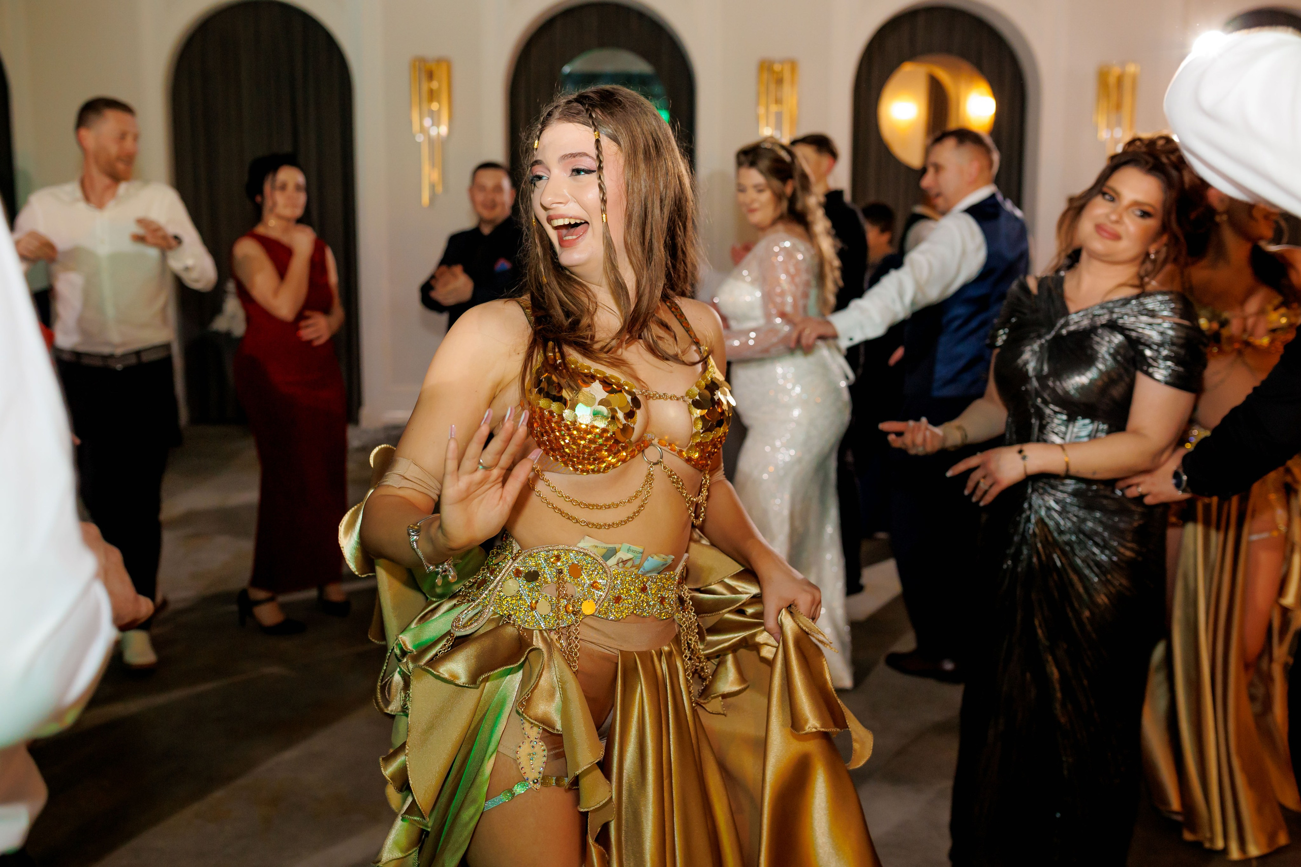 Povestea voastră, regizată de noi |Cristi Turculet Videograf Nuntă Suceava | wedding highlight. Servicii foto-video profesionale, pentru momente de neuitat