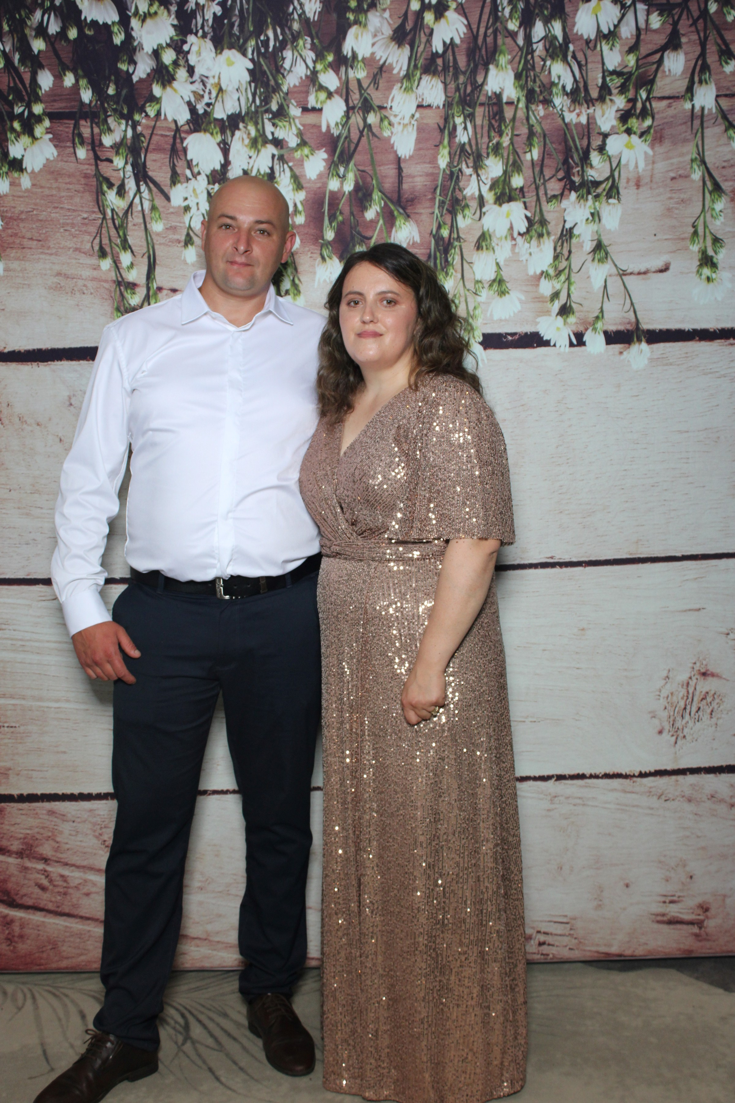 Nunta Denisa & Daniel – Zâmbete și distracție cu Oglinda Amintirilor Suceava