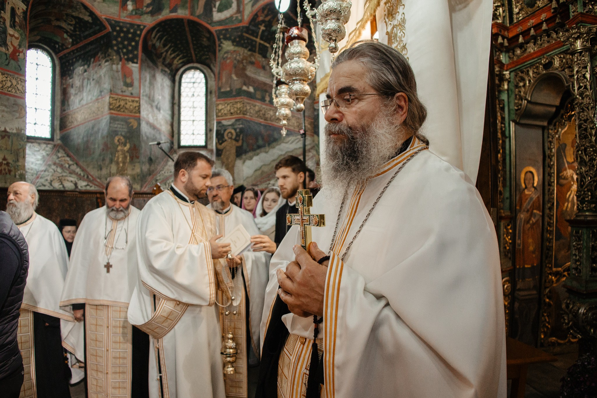 Nunta de Poveste la Sucevița: Cristi și Andreea. Servicii foto-video profesionale, pentru momente de neuitat