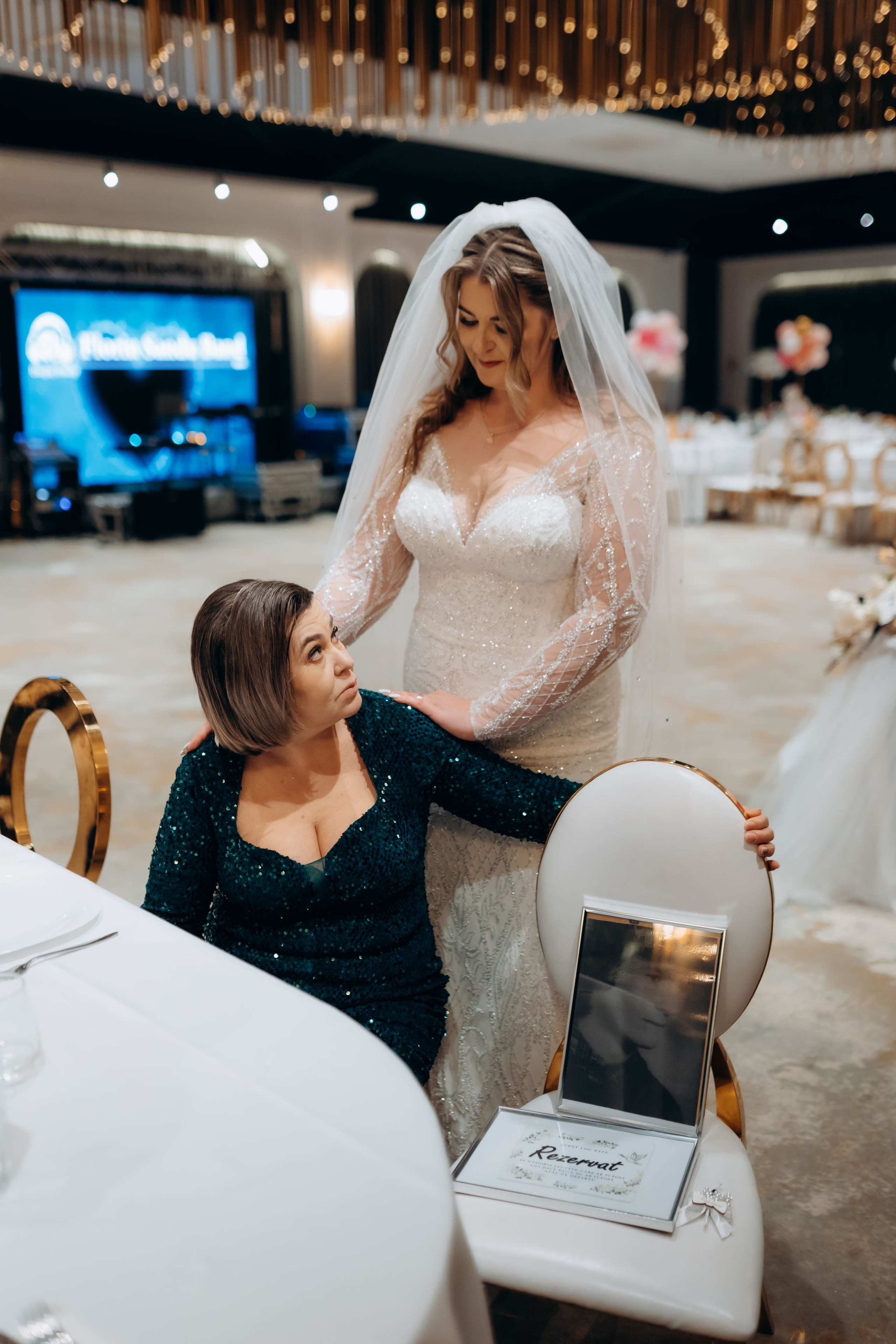 Povestea voastră, regizată de noi |Cristi Turculet Videograf Nuntă Suceava | wedding highlight. Servicii foto-video profesionale, pentru momente de neuitat
