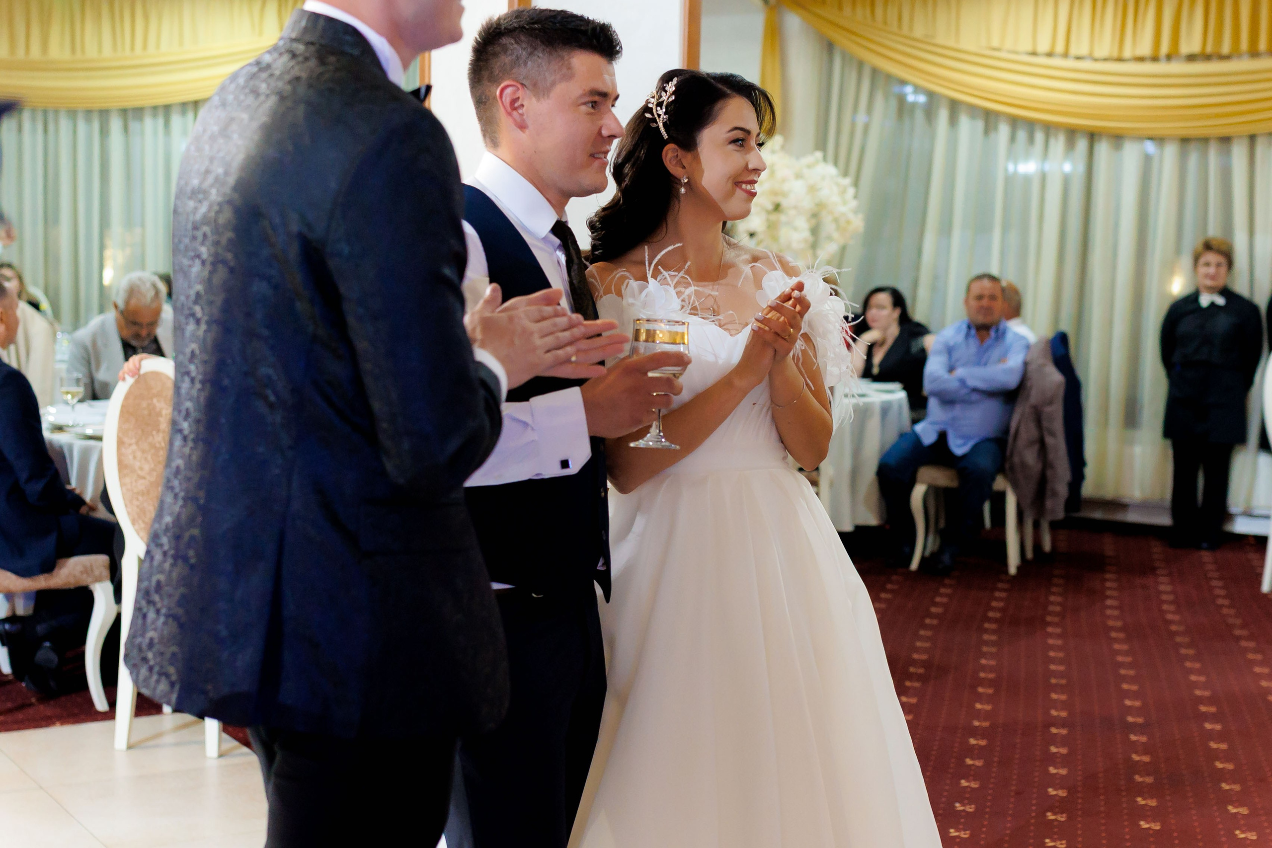 Loredana & Emilian – Ziua Nunții | Videografie - fotografie Botez Suceava, Iași, Botoșani. Servicii foto-video profesionale, pentru momente de neuitat