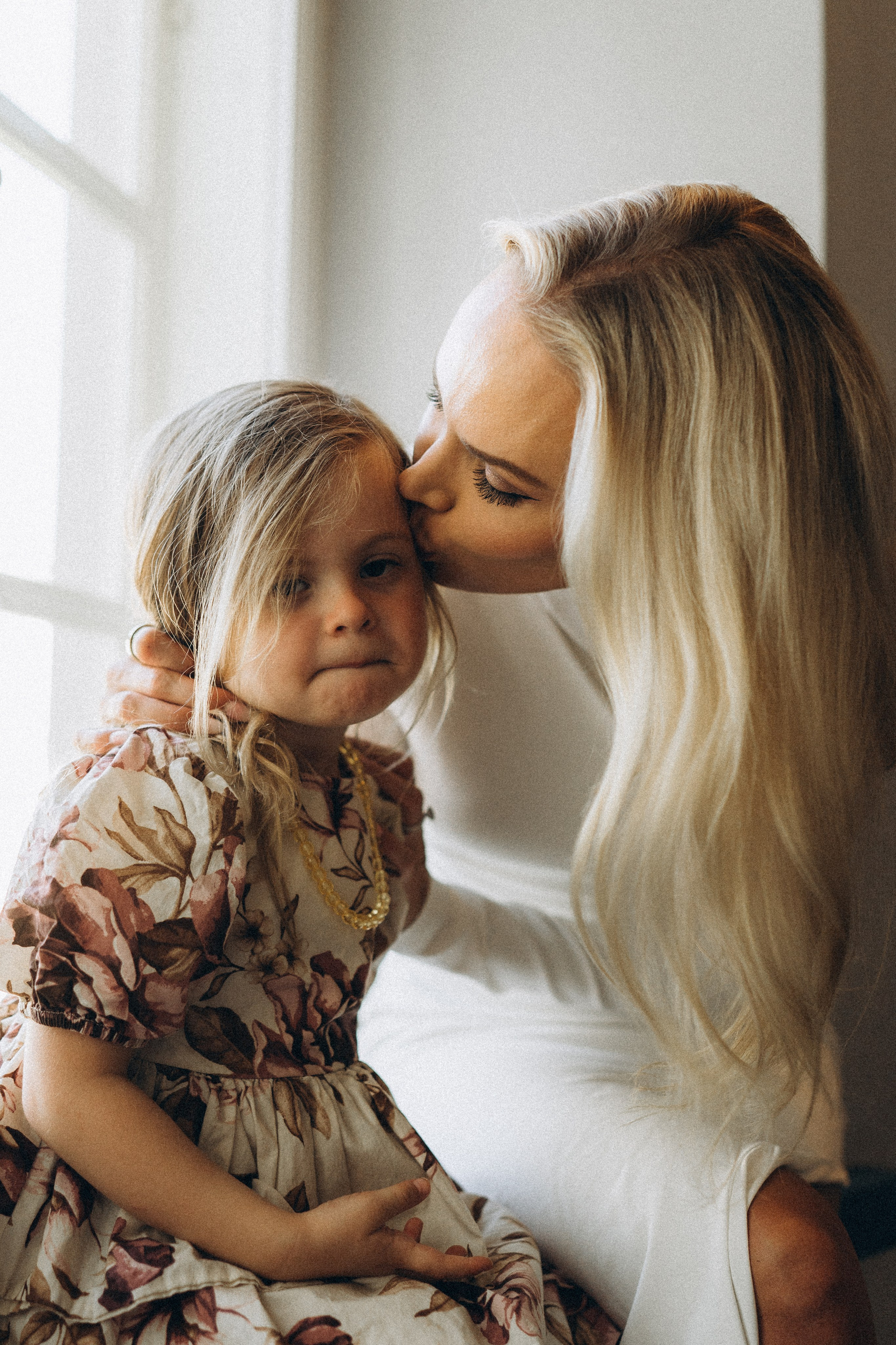 L&H. Wedding and potrait photographer in Helsinki Vickan O
