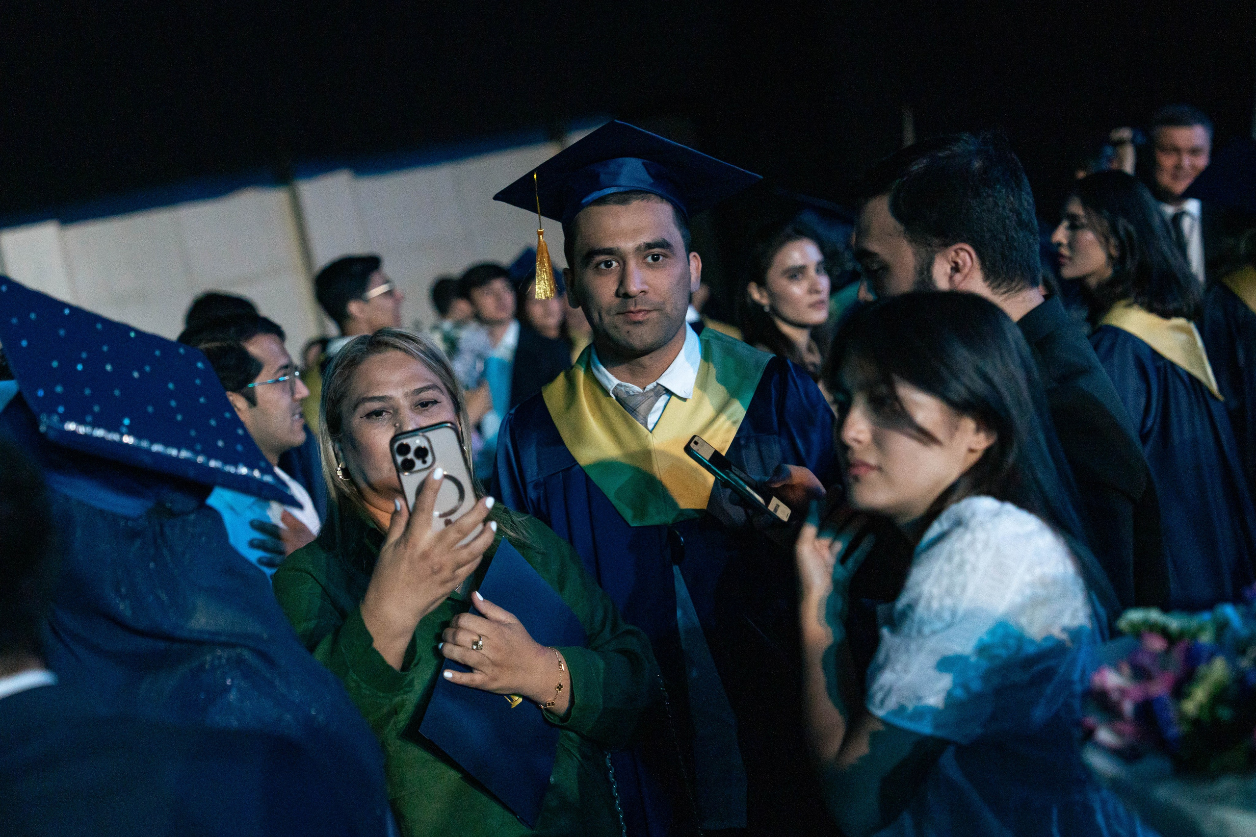 Как Central Asian University провёл одну из самых ярких выпускных церемоний. Георгий Намазов | Фотограф в Ташкенте