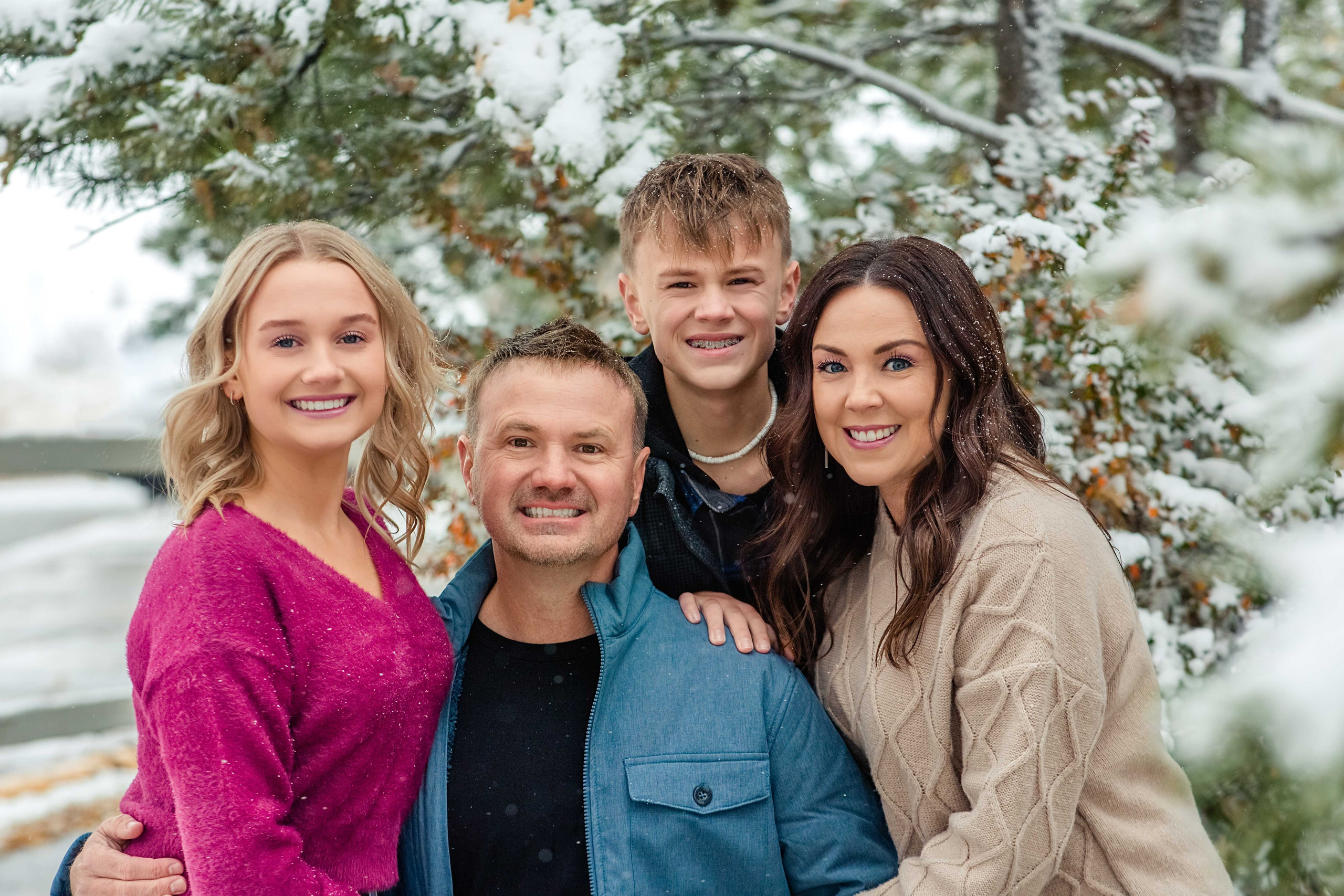 Cassidee. Wedding photographer Utah. Weddings, Families, Portraits