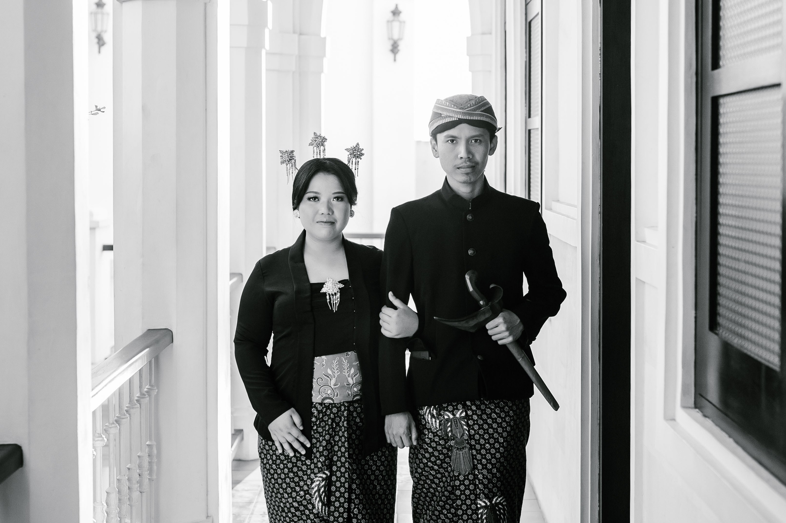 Prewedding Photo Shoot with Javanese style. Female Photographer in Bali