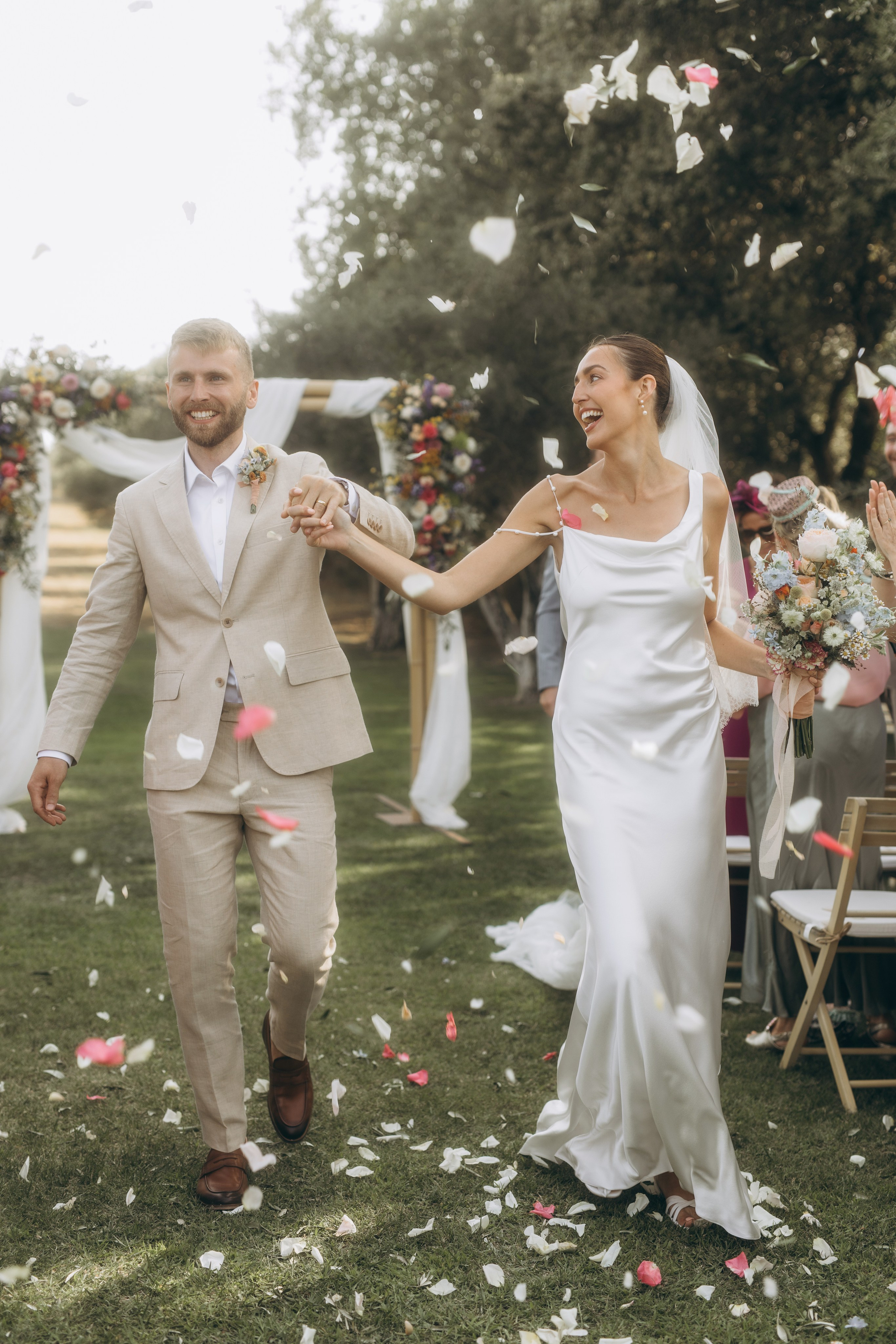 Lauren & Jamie. Hotel Castell d’Emporda. Paola fotógrafo / videografo de bodas en Barcelona