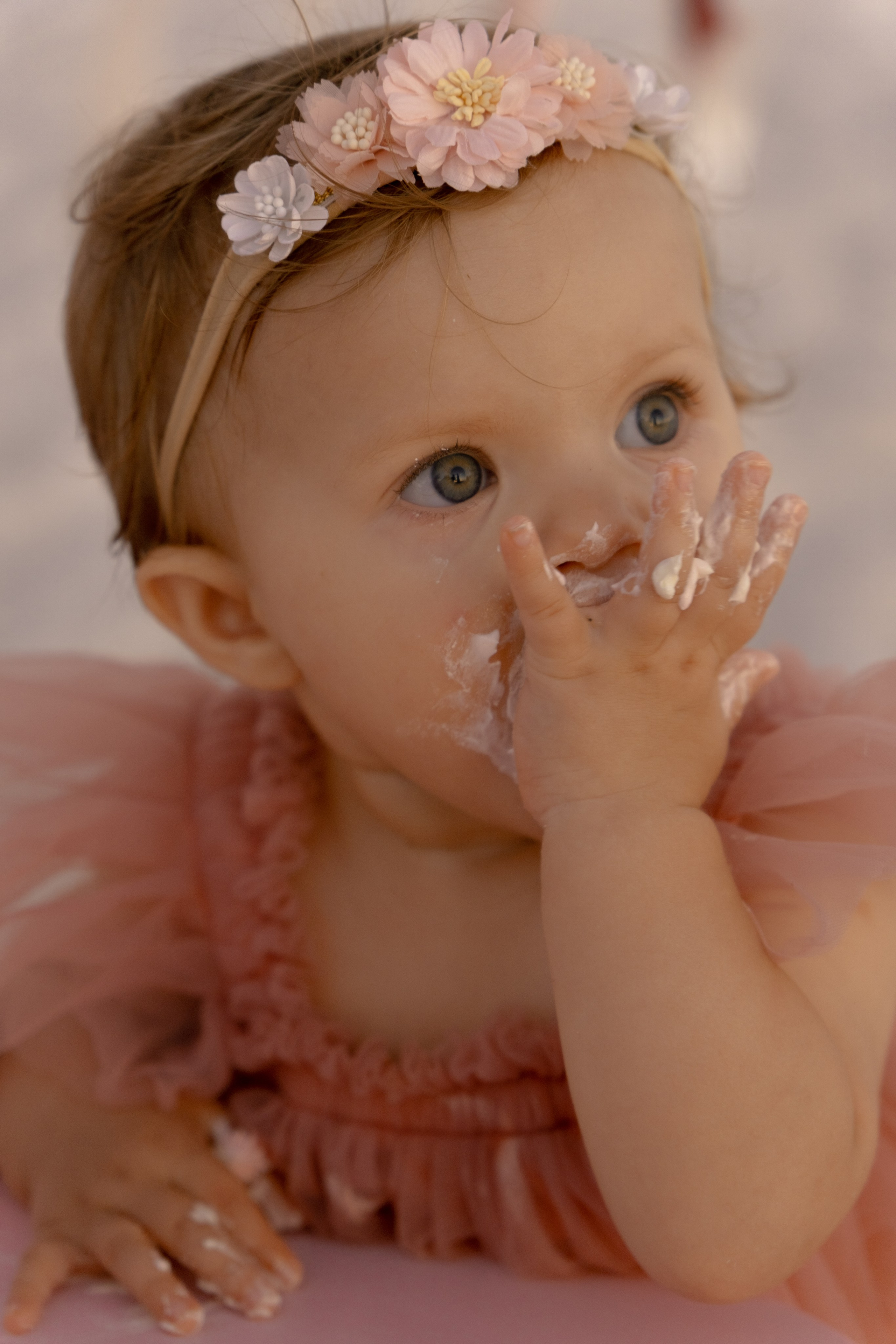 Karolina 1 year party. Photographer Vladmir Gladkov