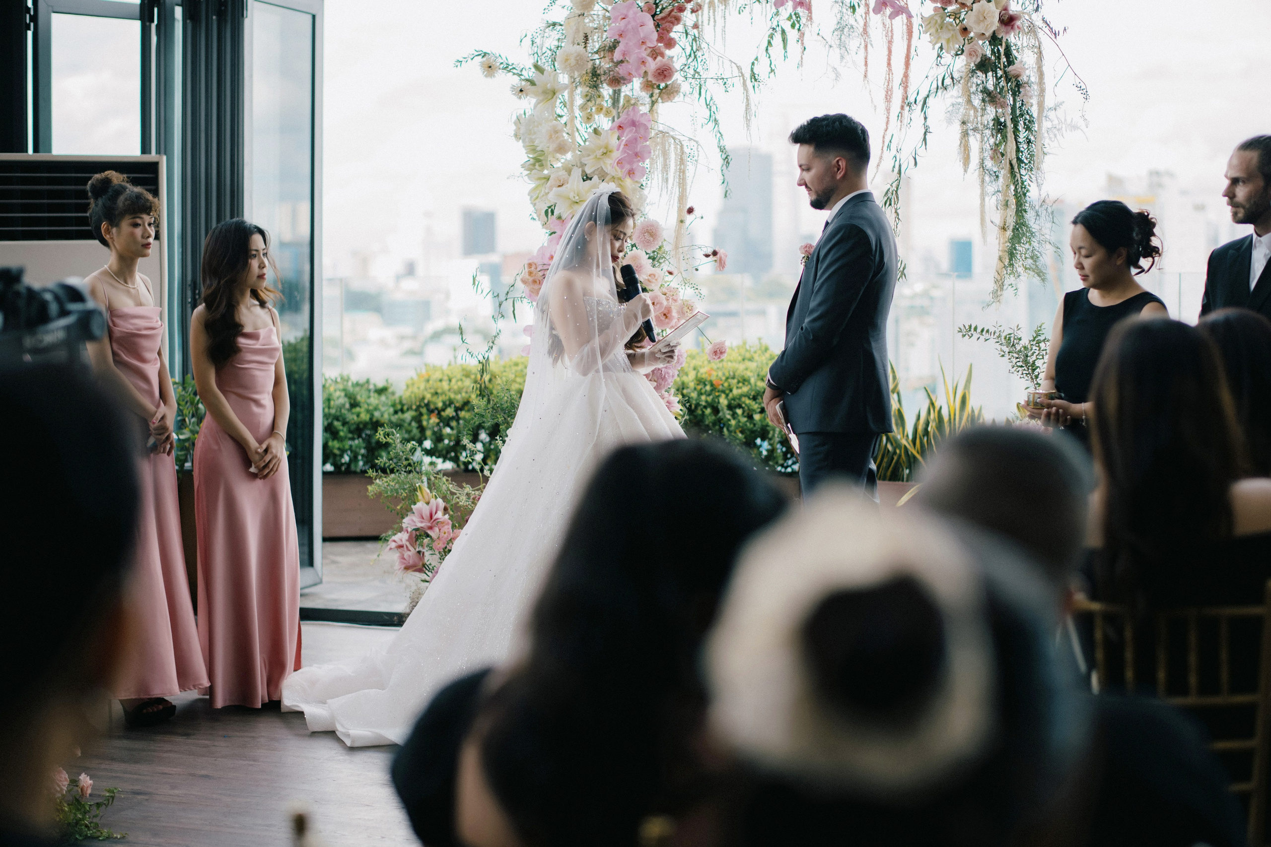 D & K / Wedding Journalism. Nhiếp ảnh gia đám cưới hàng đầu tại Thành Phố Hồ Chí Minh