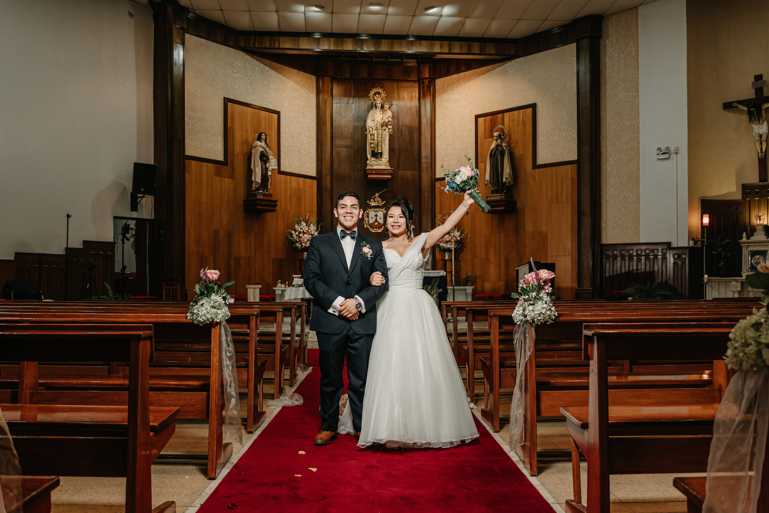 ALEJANDRA + RODRIGO BODA RELIGIOSA. Studio KVTA | Fotografía y Video de Bodas en Arequipa