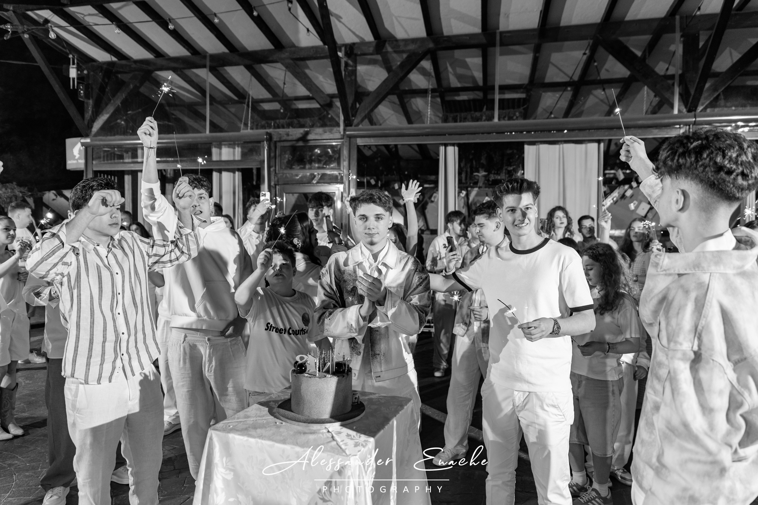 ALBERT. Fotograf prin #Piatraneamt-Alessander Enache