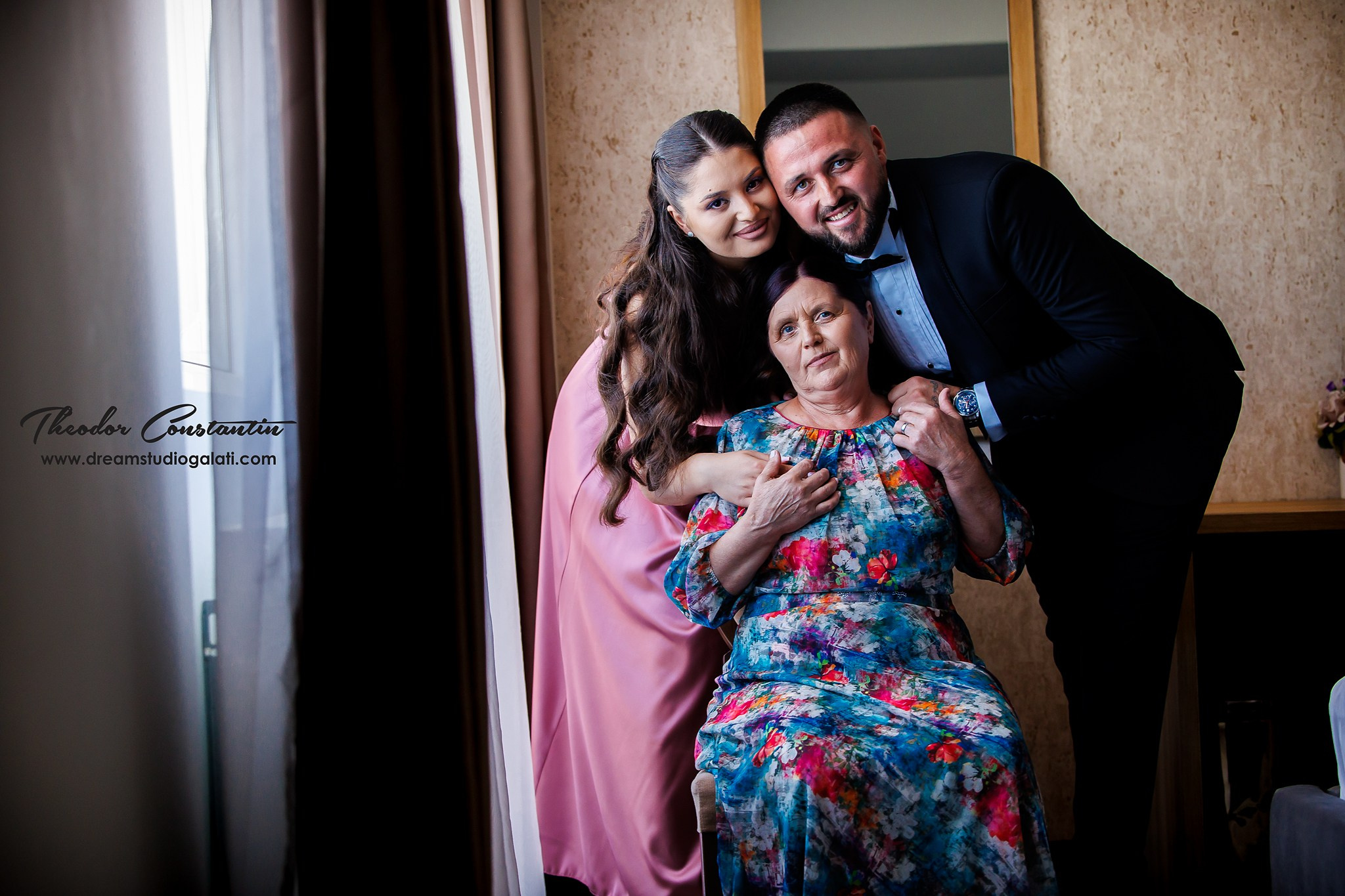 Cadre Interior Nunta. Dream Studio Galați – ședințe foto profesionale pentru familie, portrete și evenimente