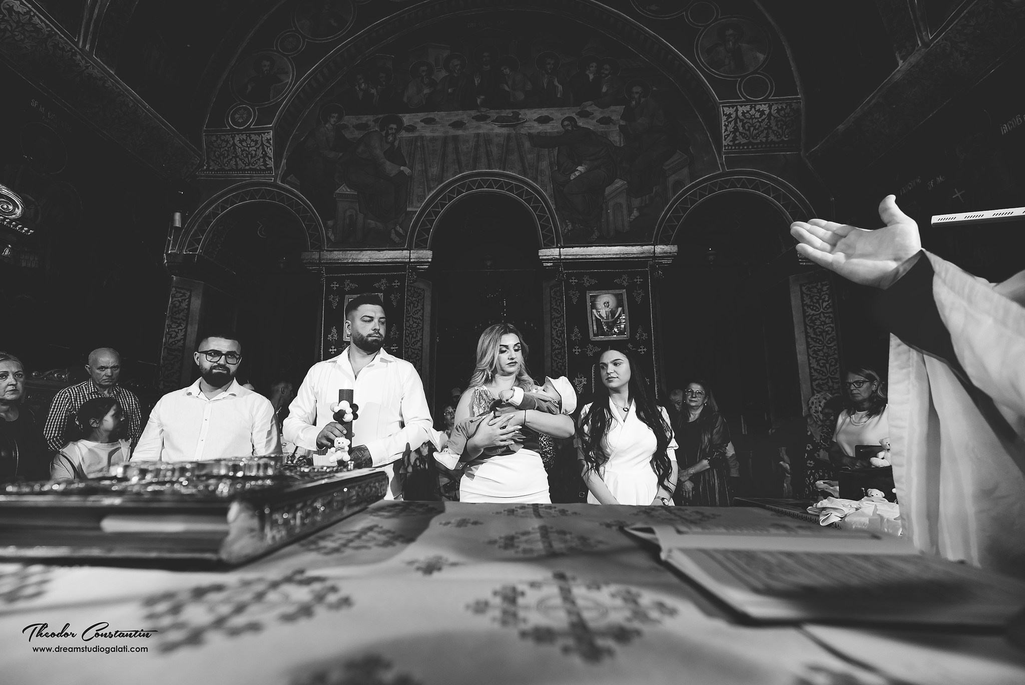 Botez. Dream Studio Galați – ședințe foto profesionale pentru familie, portrete și evenimente