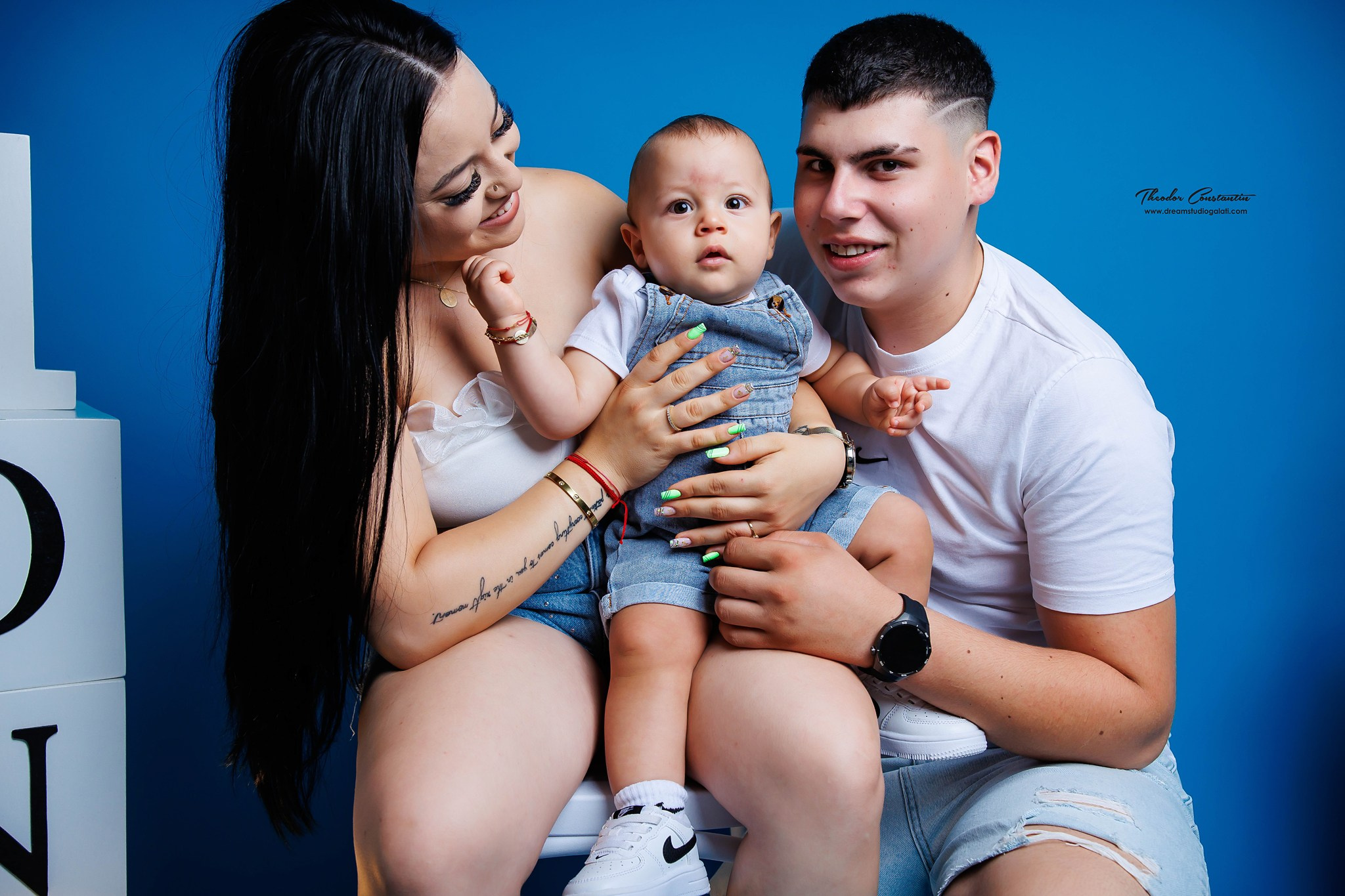 Studio. Dream Studio Galați – ședințe foto profesionale pentru familie, portrete și evenimente