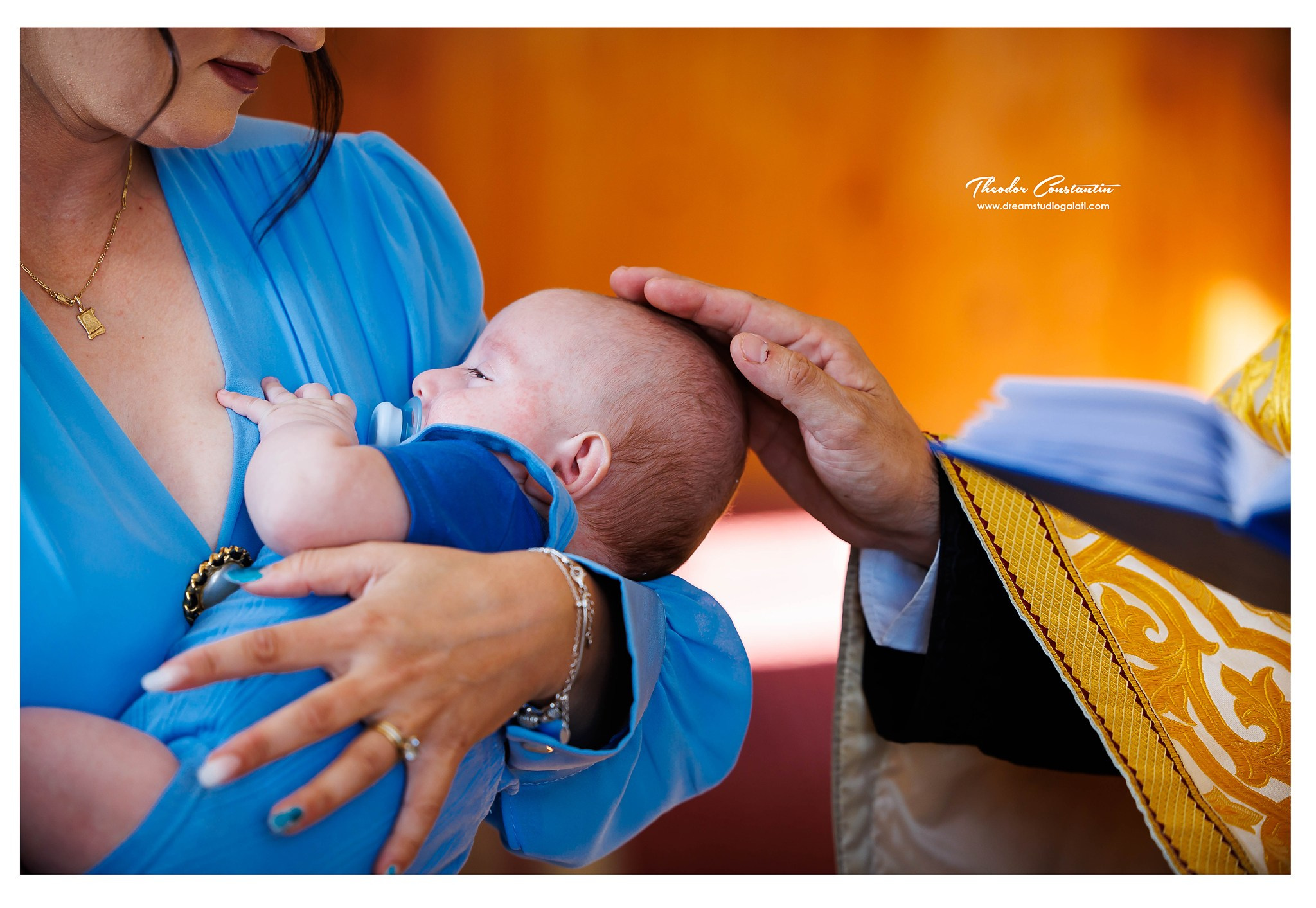 Botez. Dream Studio Galați – ședințe foto profesionale pentru familie, portrete și evenimente