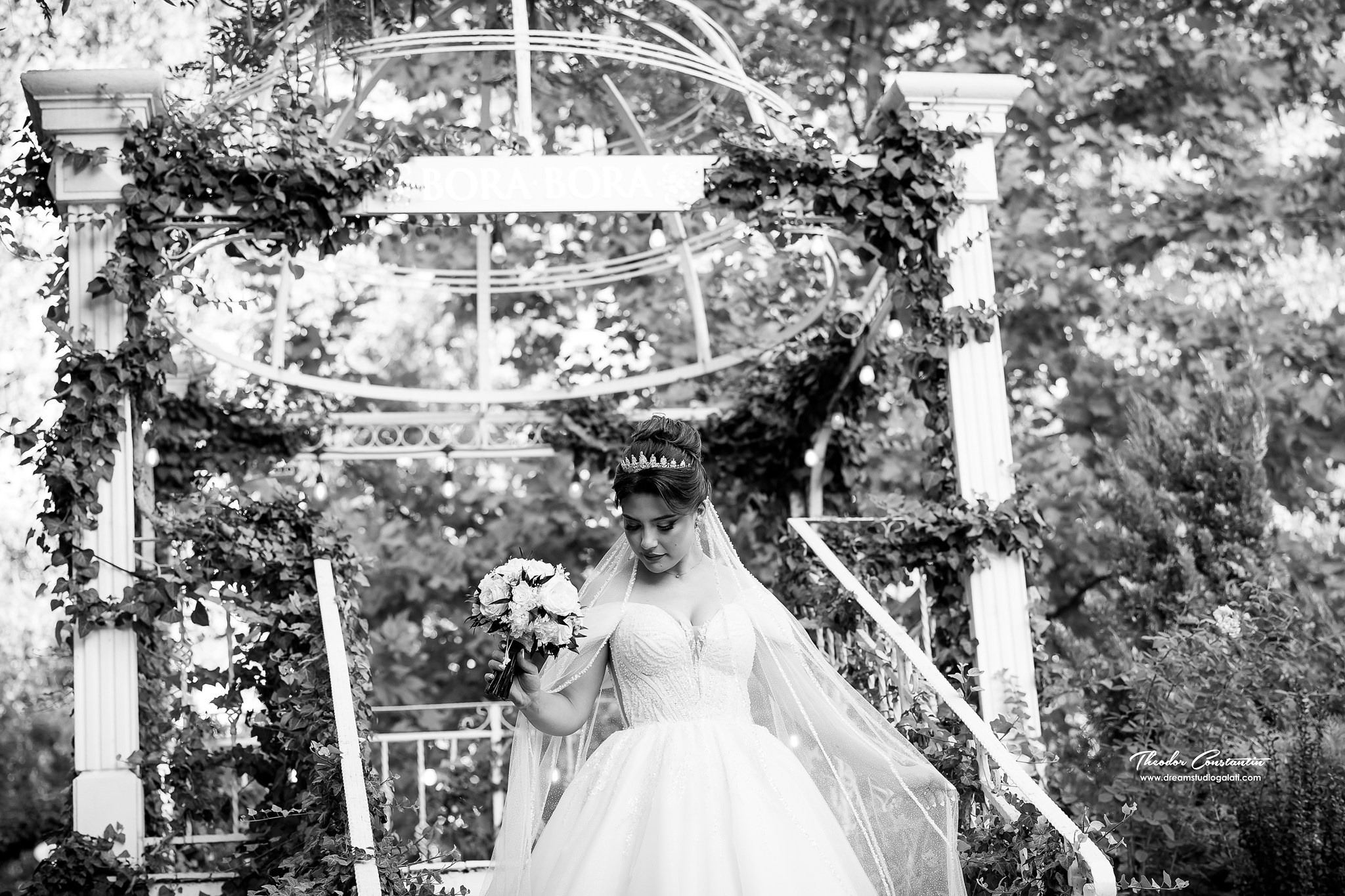 Shooting Foto Nunta. Dream Studio Galați – ședințe foto profesionale pentru familie, portrete și evenimente