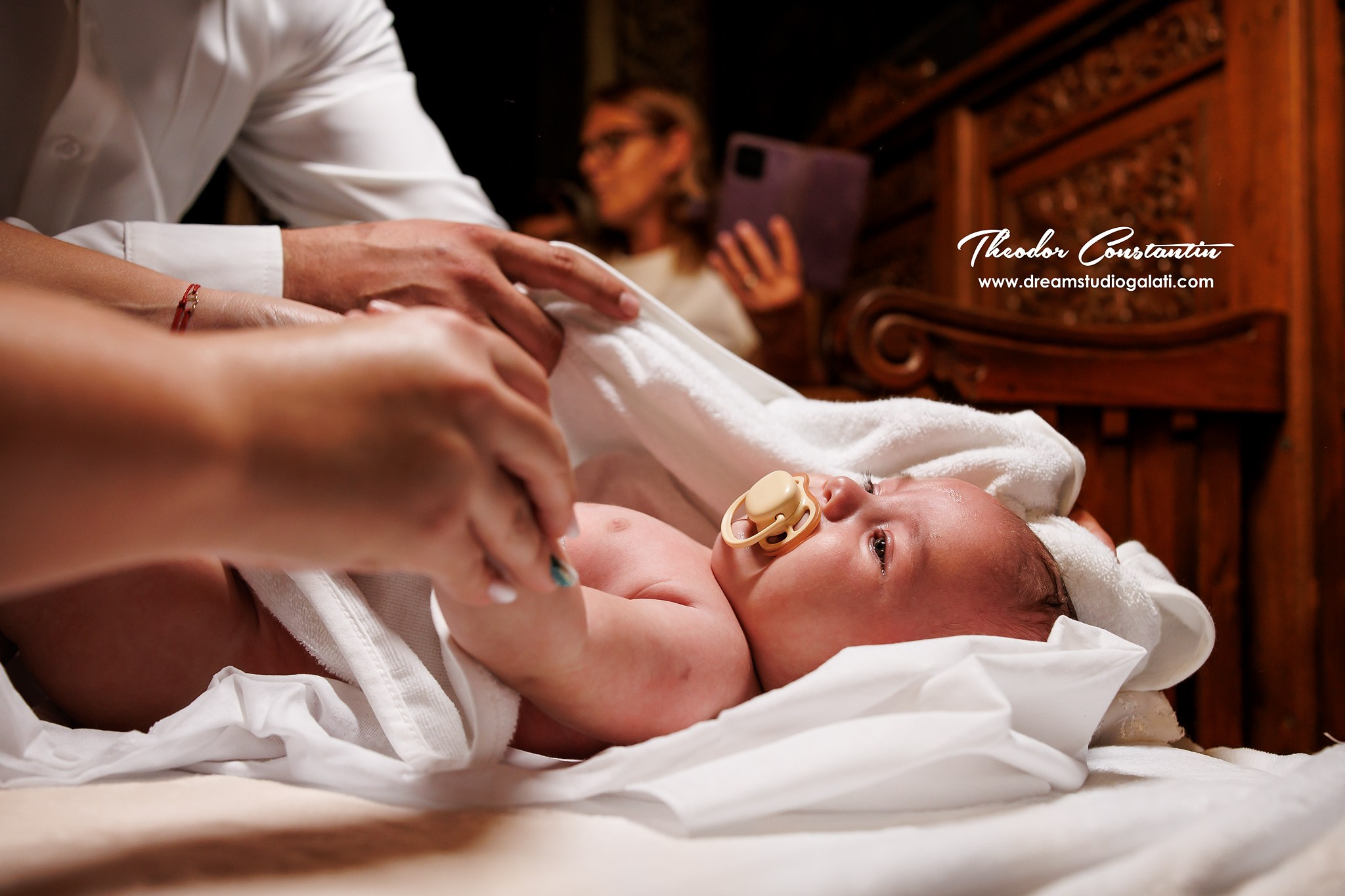 Botez. Dream Studio Galați – ședințe foto profesionale pentru familie, portrete și evenimente