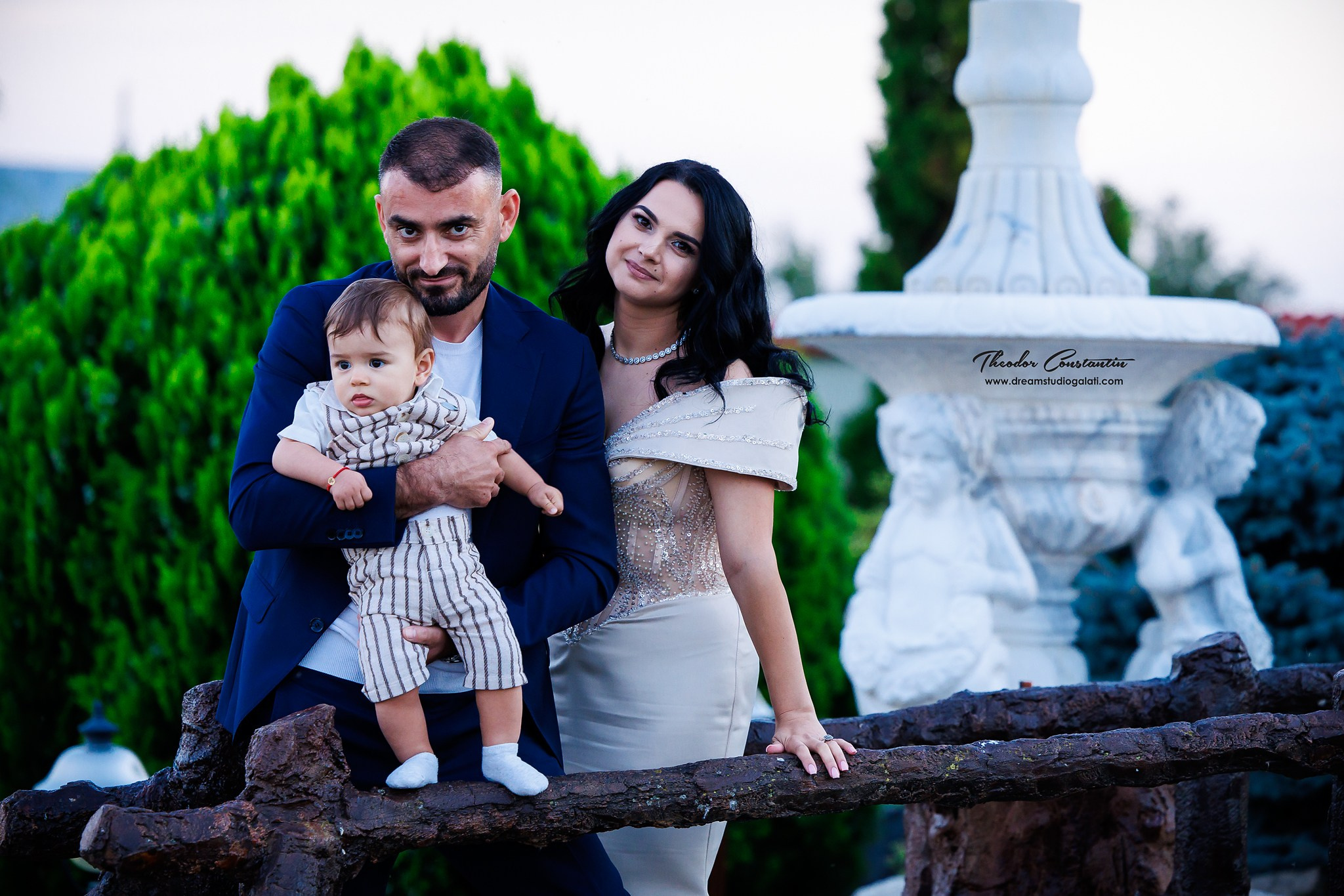 Botez. Dream Studio Galați – ședințe foto profesionale pentru familie, portrete și evenimente