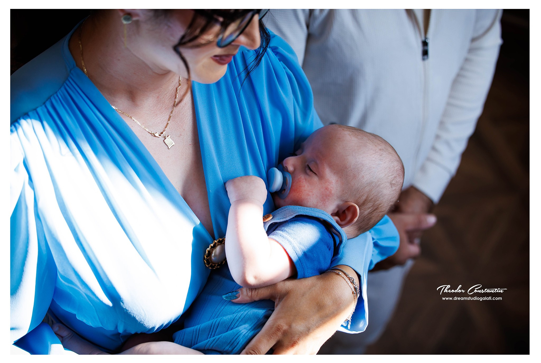 Botez. Dream Studio Galați – ședințe foto profesionale pentru familie, portrete și evenimente