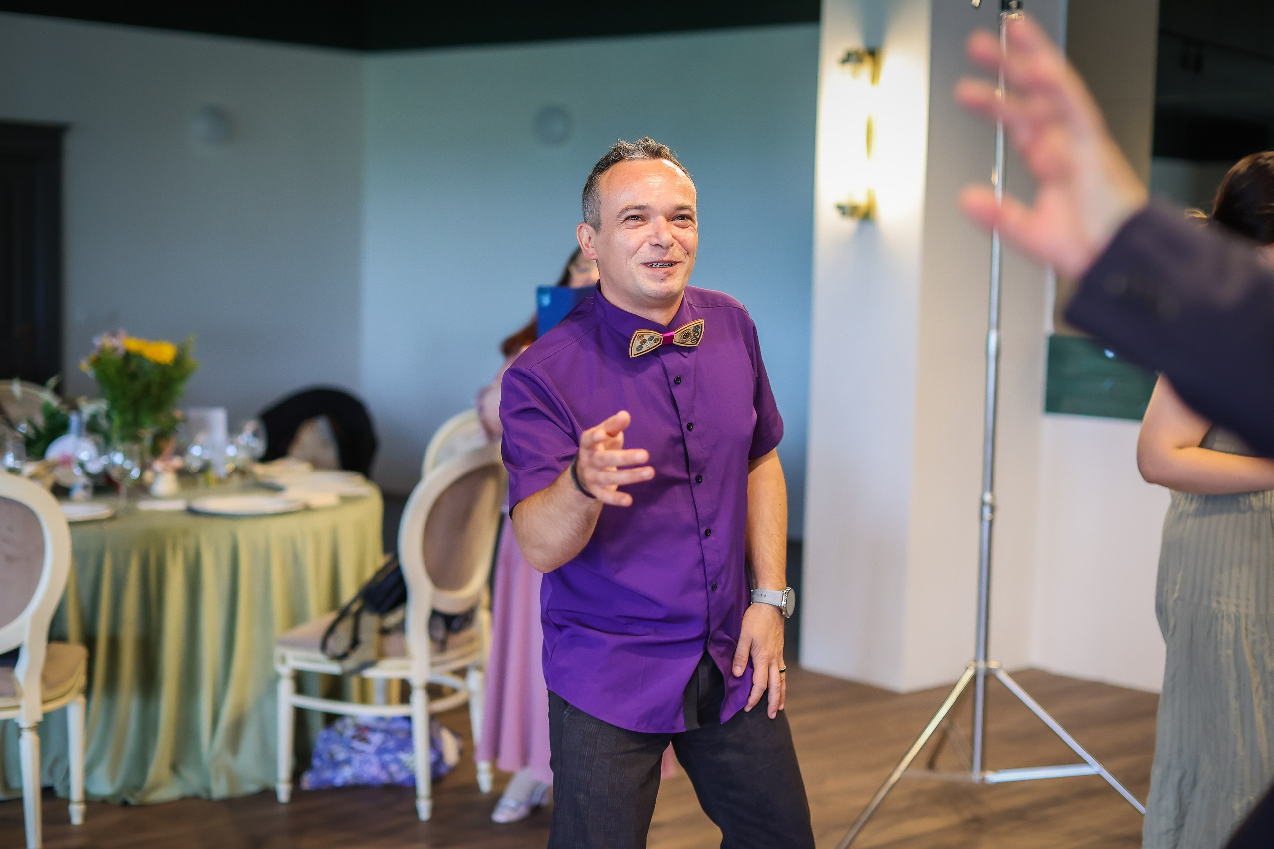 Oana&Bogdan — distractie, rasete, amintiri. Rares Bucur is a professional wedding photographer based in Cluj-Napoca, Romania, specializing in wedding photography