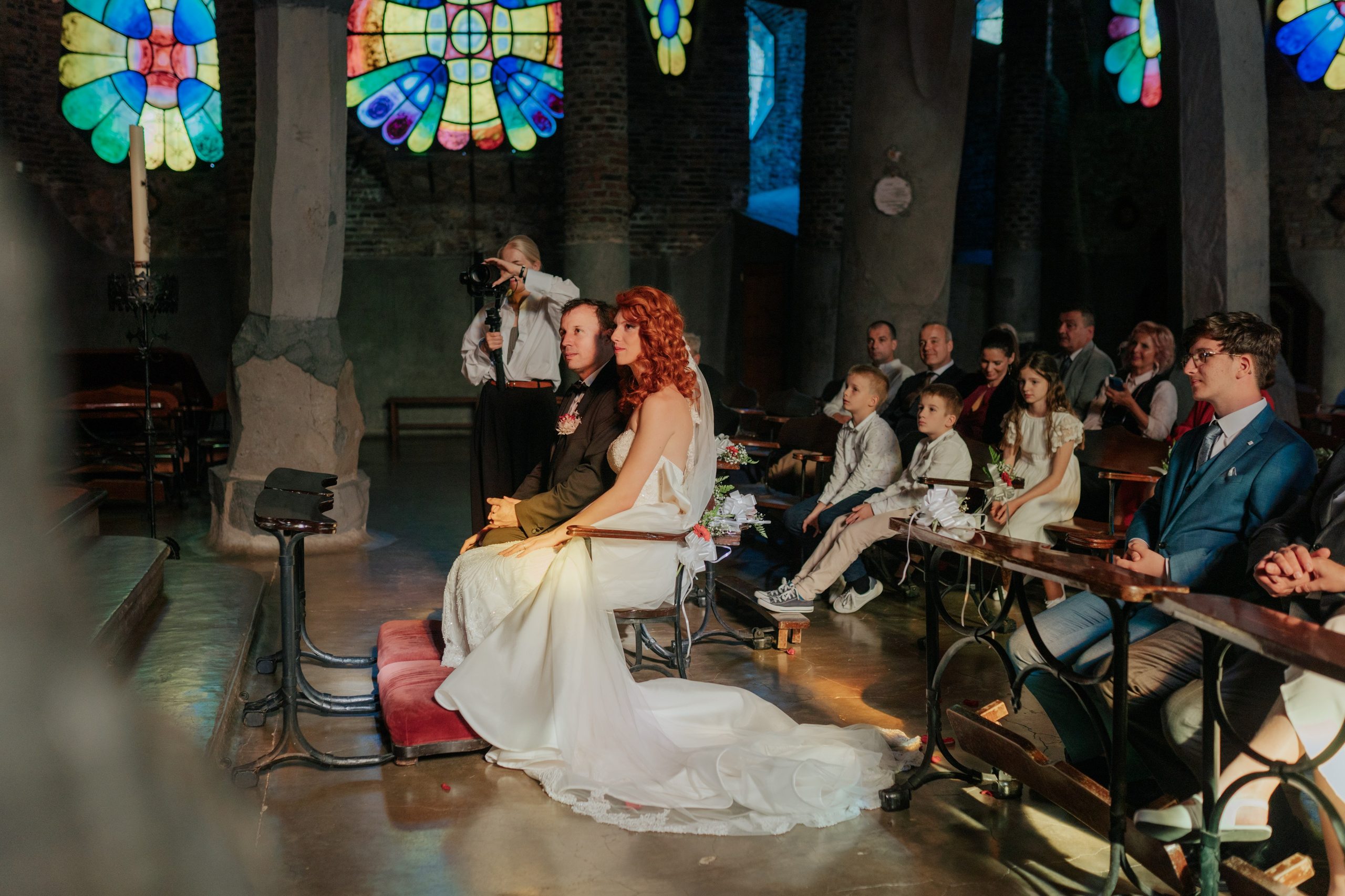 Havie & Isabel — a wedding in Gaudí’s Crypt. DiaFoto Weddings · Premium Destination Wedding Photographer & Videographer in Barcelona